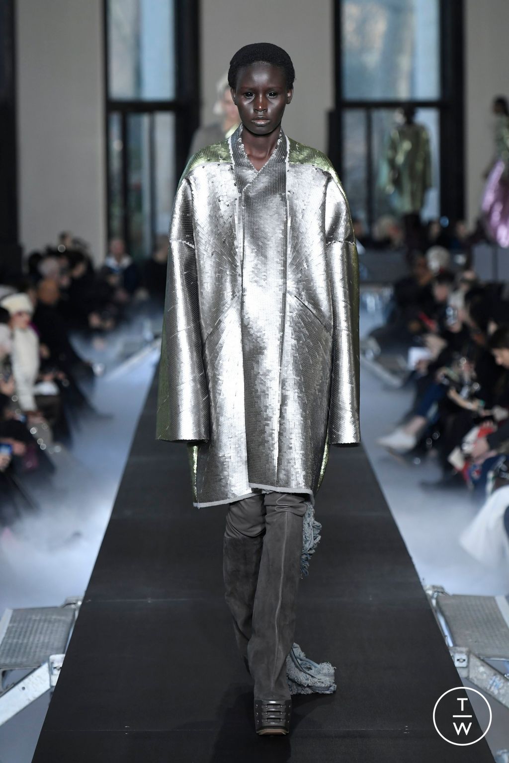 Fashion Week Paris Fall/Winter 2023 look 42 from the Rick Owens collection womenswear