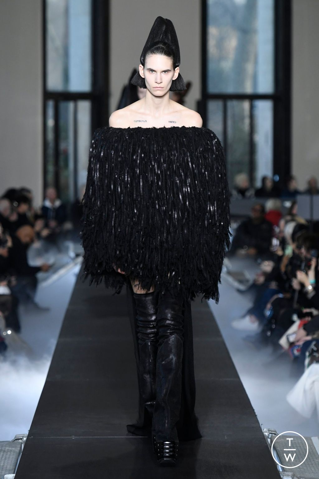 Fashion Week Paris Fall/Winter 2023 look 50 de la collection Rick Owens womenswear