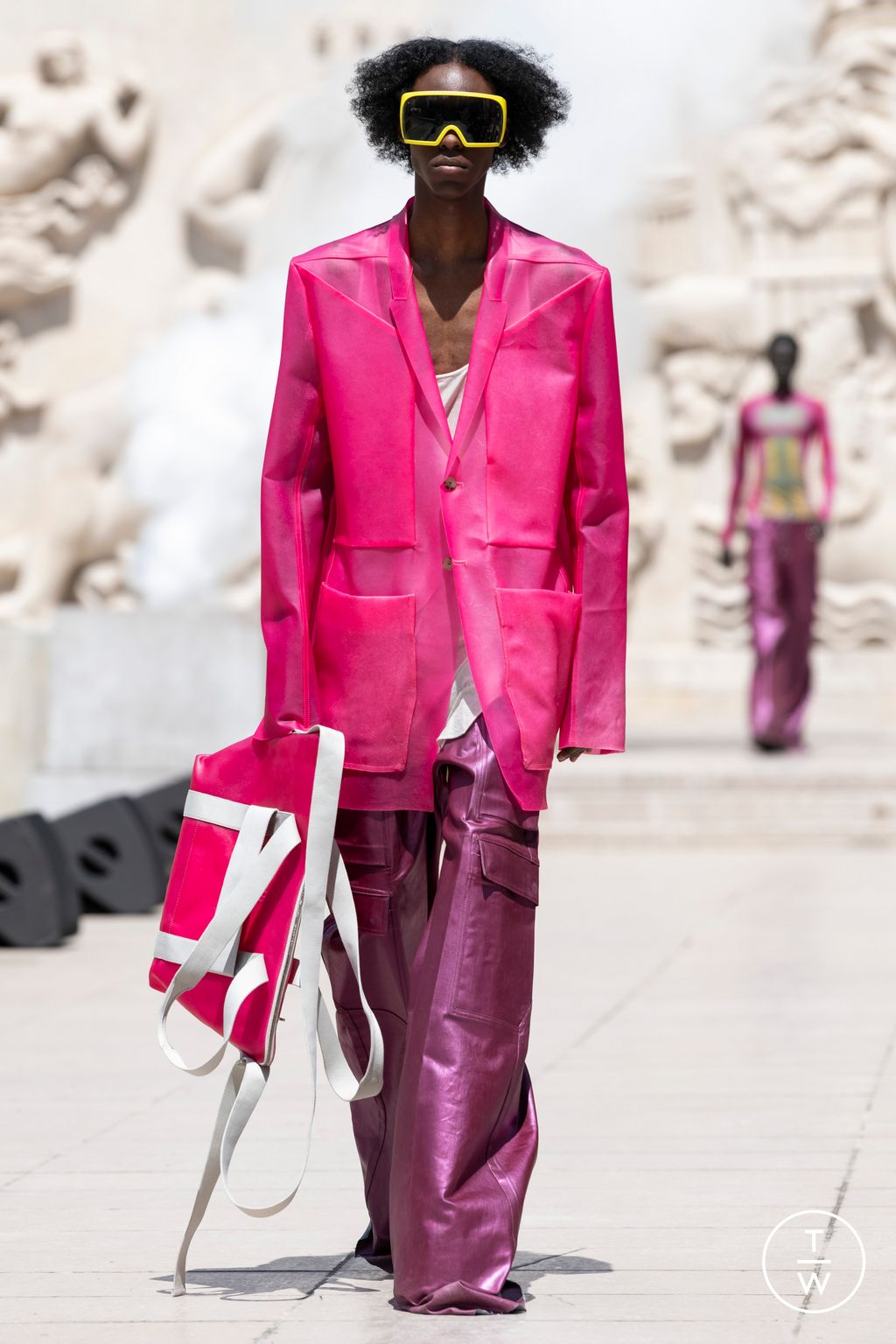 Fashion Week Paris Spring/Summer 2023 look 32 de la collection Rick Owens menswear
