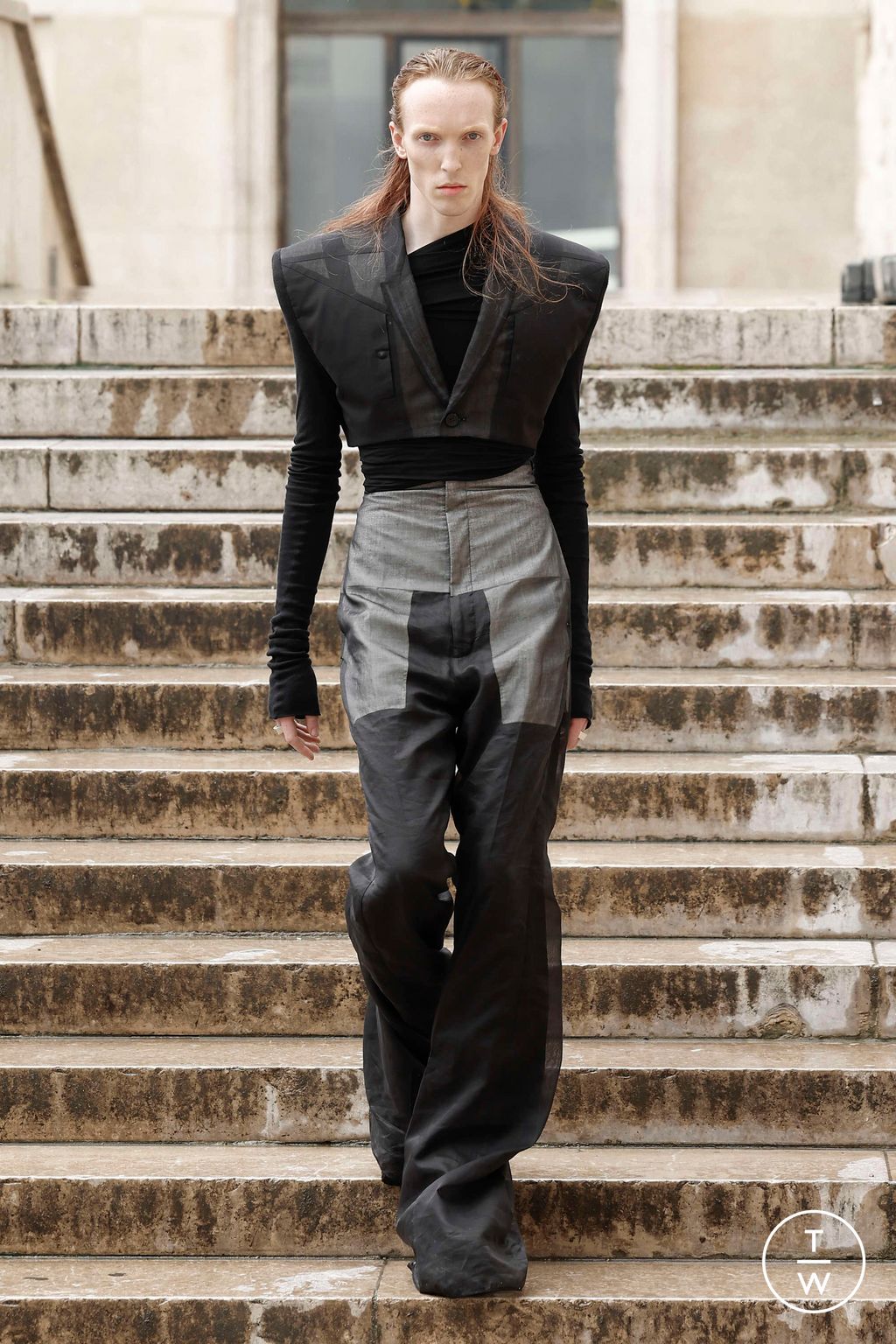Fashion Week Paris Spring/Summer 2024 look 15 de la collection Rick Owens menswear