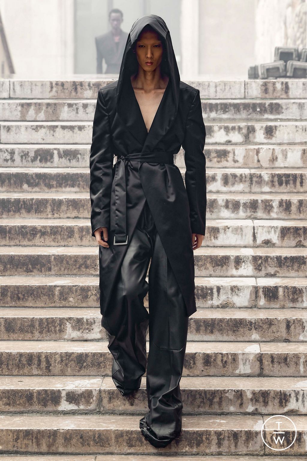 Fashion Week Paris Spring/Summer 2024 look 24 from the Rick Owens collection menswear