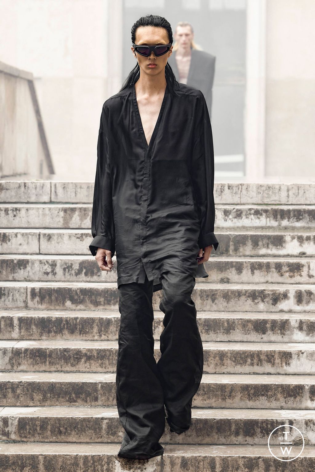 Fashion Week Paris Spring/Summer 2024 look 26 from the Rick Owens collection menswear