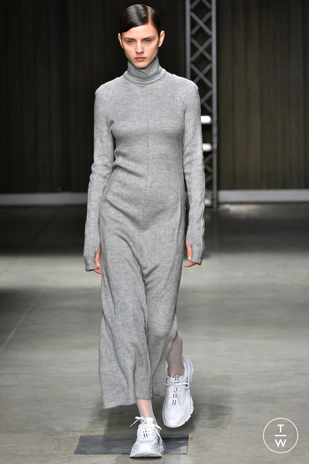 Fashion Week Milan Fall/Winter 2019 look 13 from the Ricostru collection 女装
