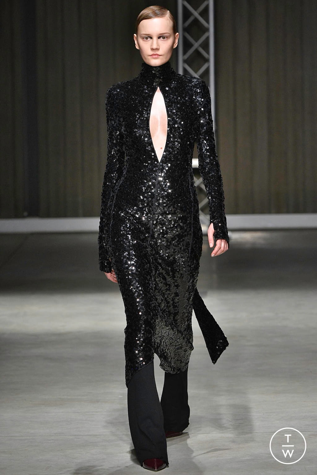 Fashion Week Milan Fall/Winter 2019 look 15 from the Ricostru collection 女装