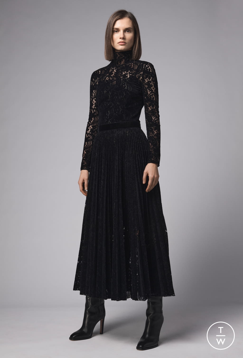 Fashion Week New York Fall/Winter 2020 look 14 from the Ralph Lauren collection womenswear