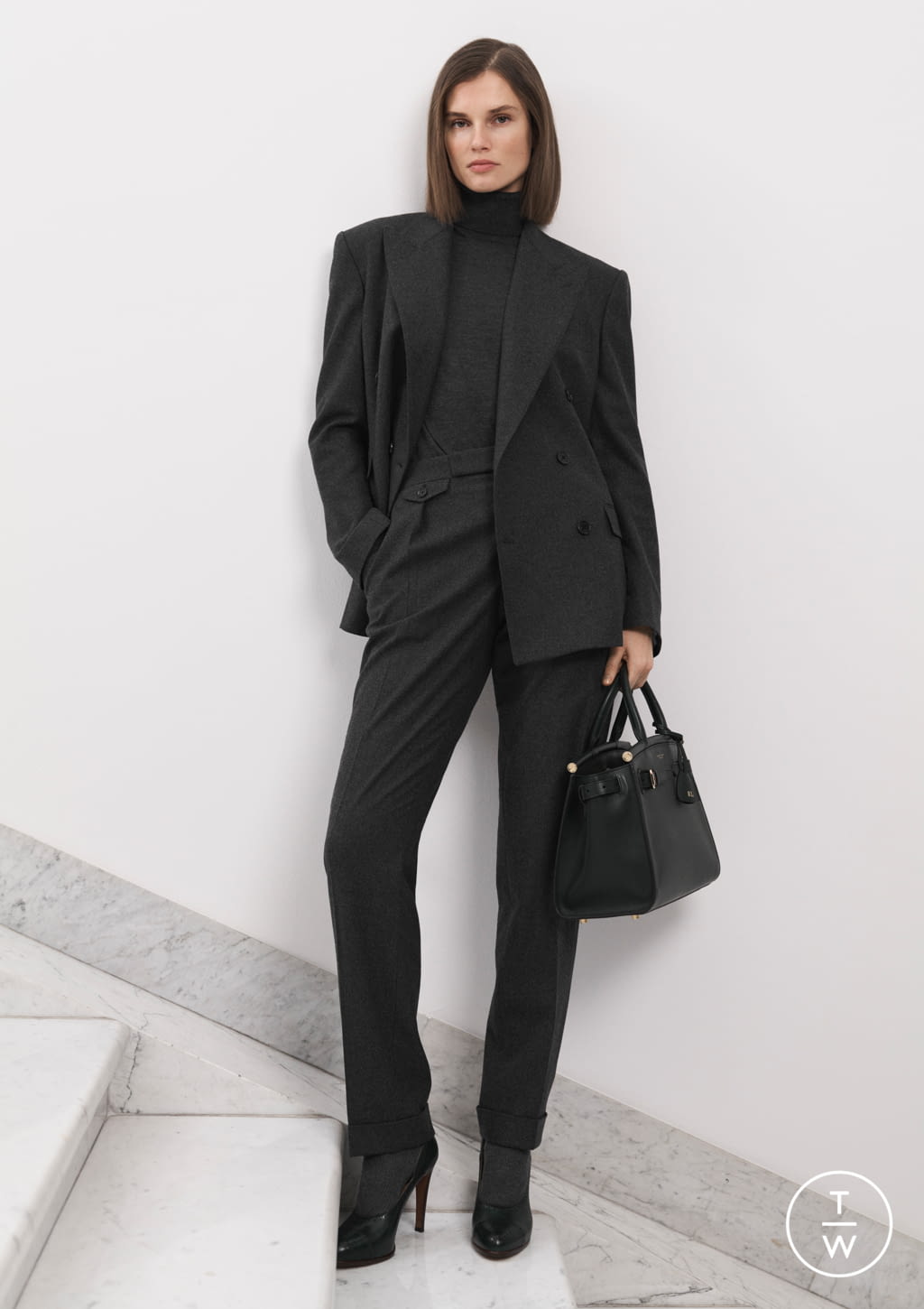 Fashion Week New York Fall/Winter 2020 look 2 from the Ralph Lauren collection womenswear