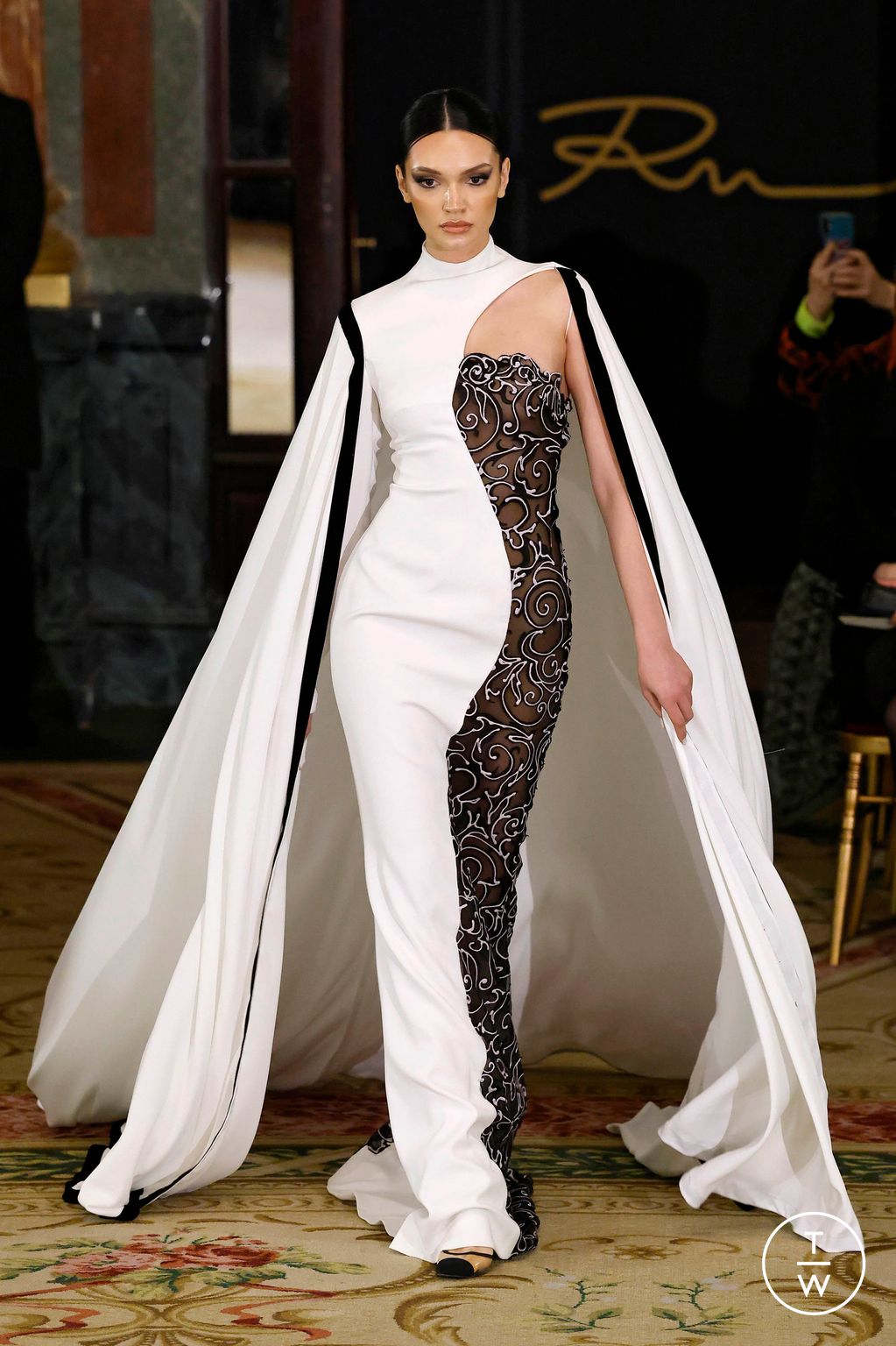 Fashion Week Paris Spring/Summer 2025 look 5 from the Robert Abi Nader collection couture