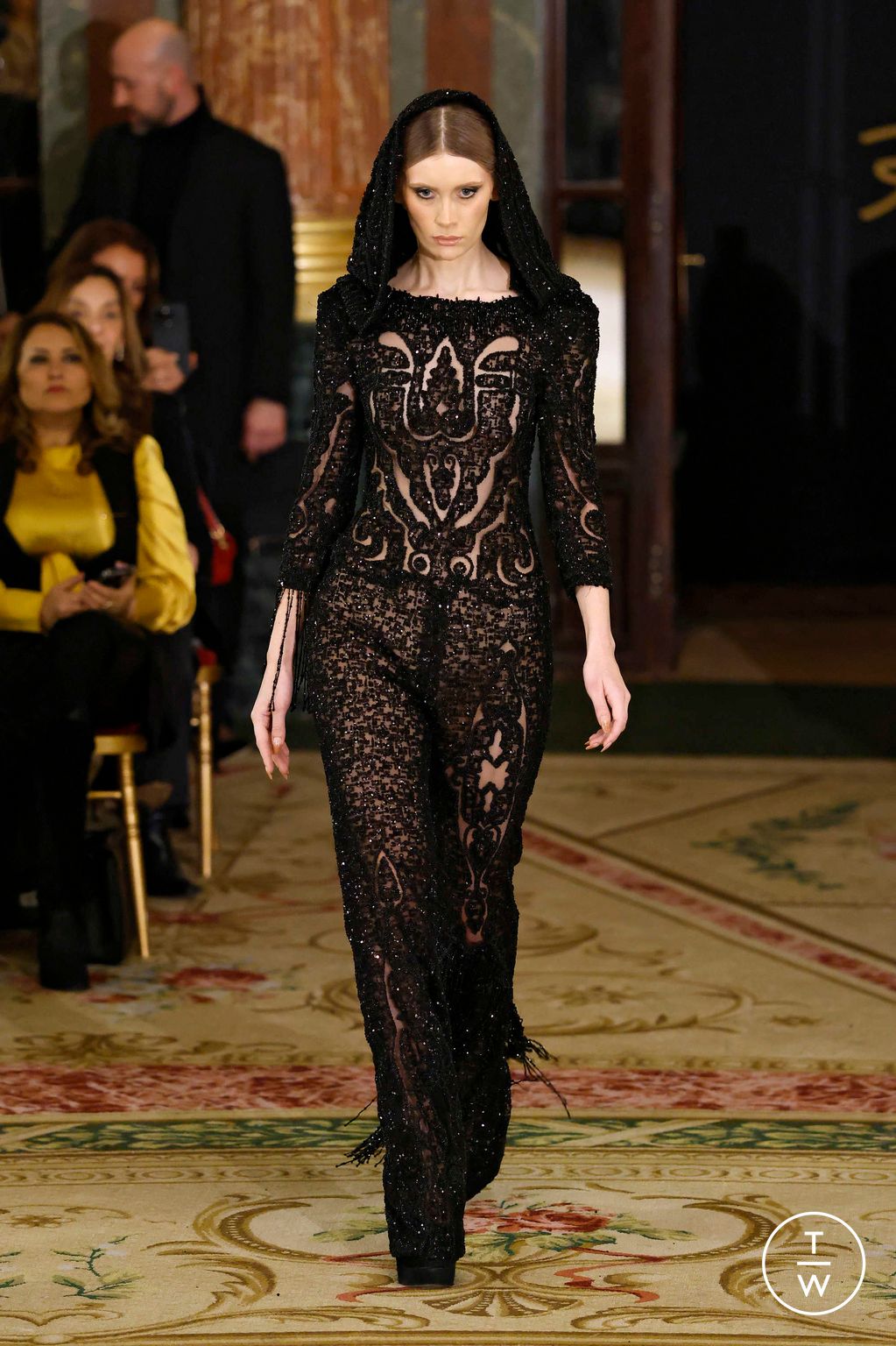 Fashion Week Paris Spring/Summer 2025 look 6 from the Robert Abi Nader collection couture