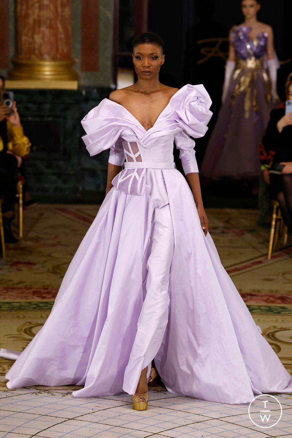 Fashion Week Paris Spring/Summer 2025 look 12 from the Robert Abi Nader collection couture
