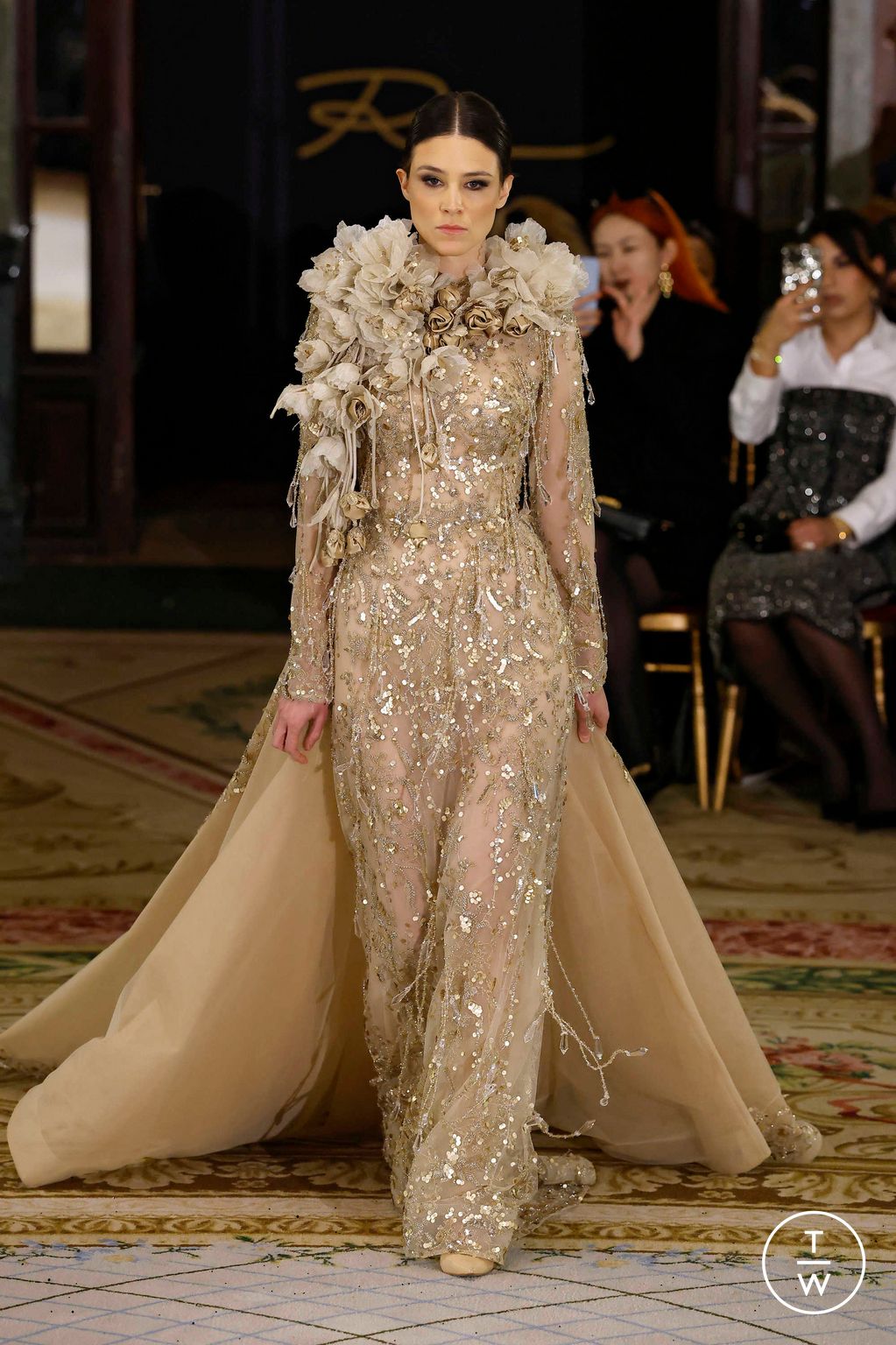 Fashion Week Paris Spring/Summer 2025 look 24 from the Robert Abi Nader collection couture