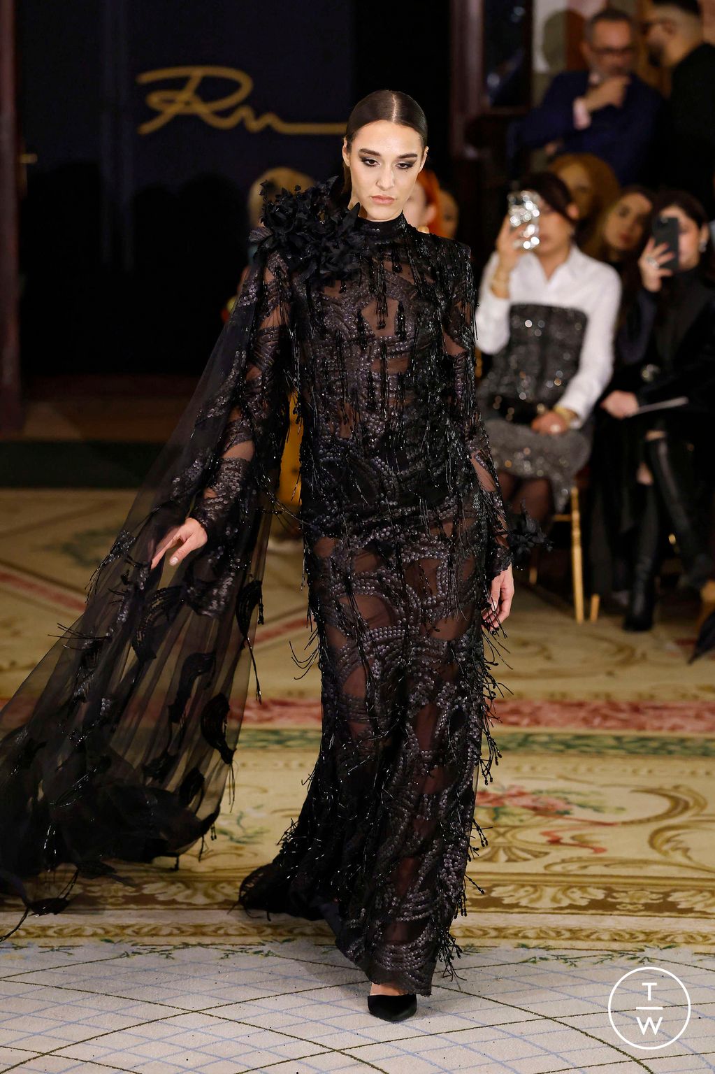Fashion Week Paris Spring/Summer 2025 look 29 from the Robert Abi Nader collection couture