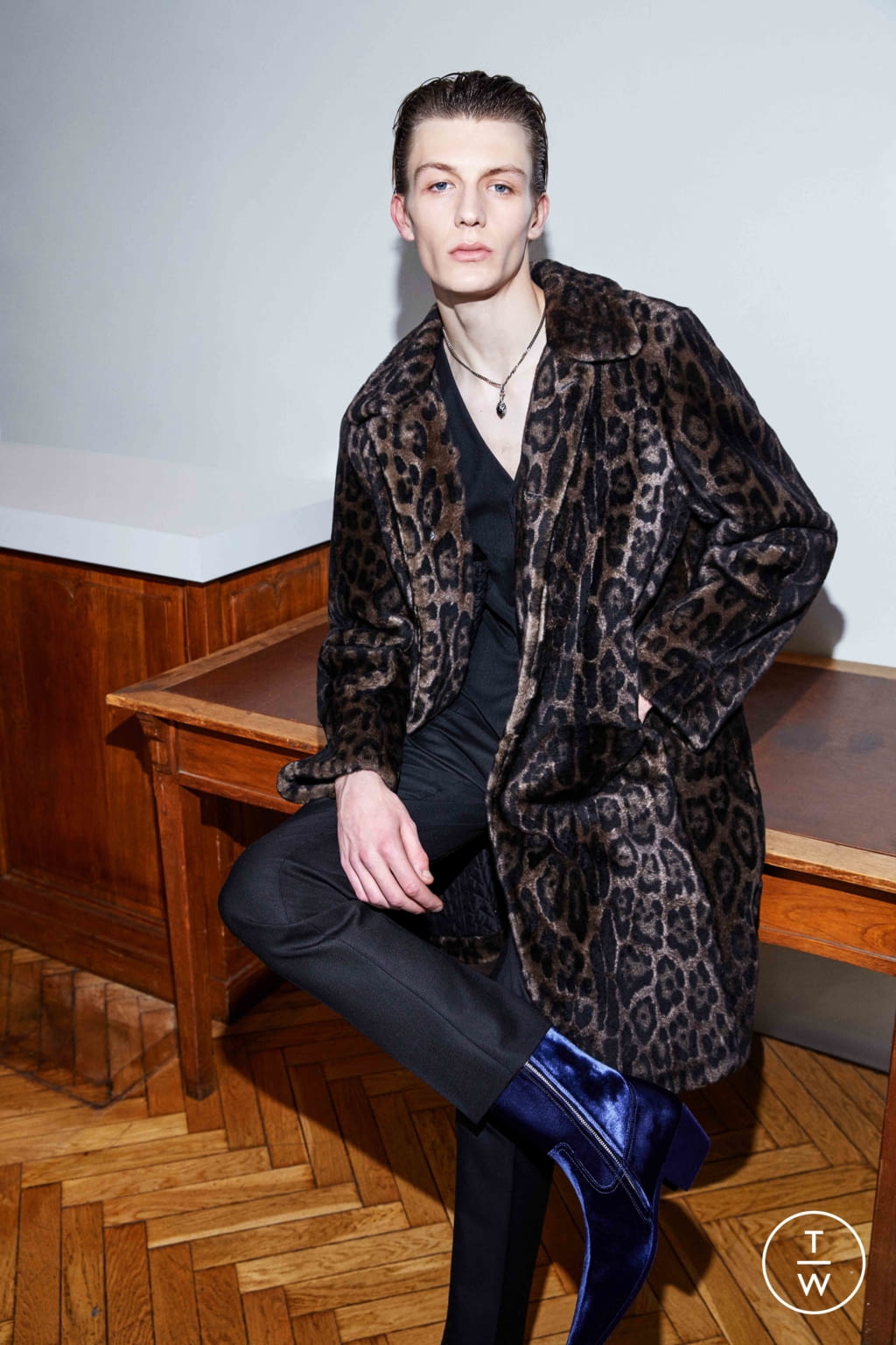 Fashion Week Milan Fall/Winter 2018 look 23 de la collection Roberto Cavalli menswear