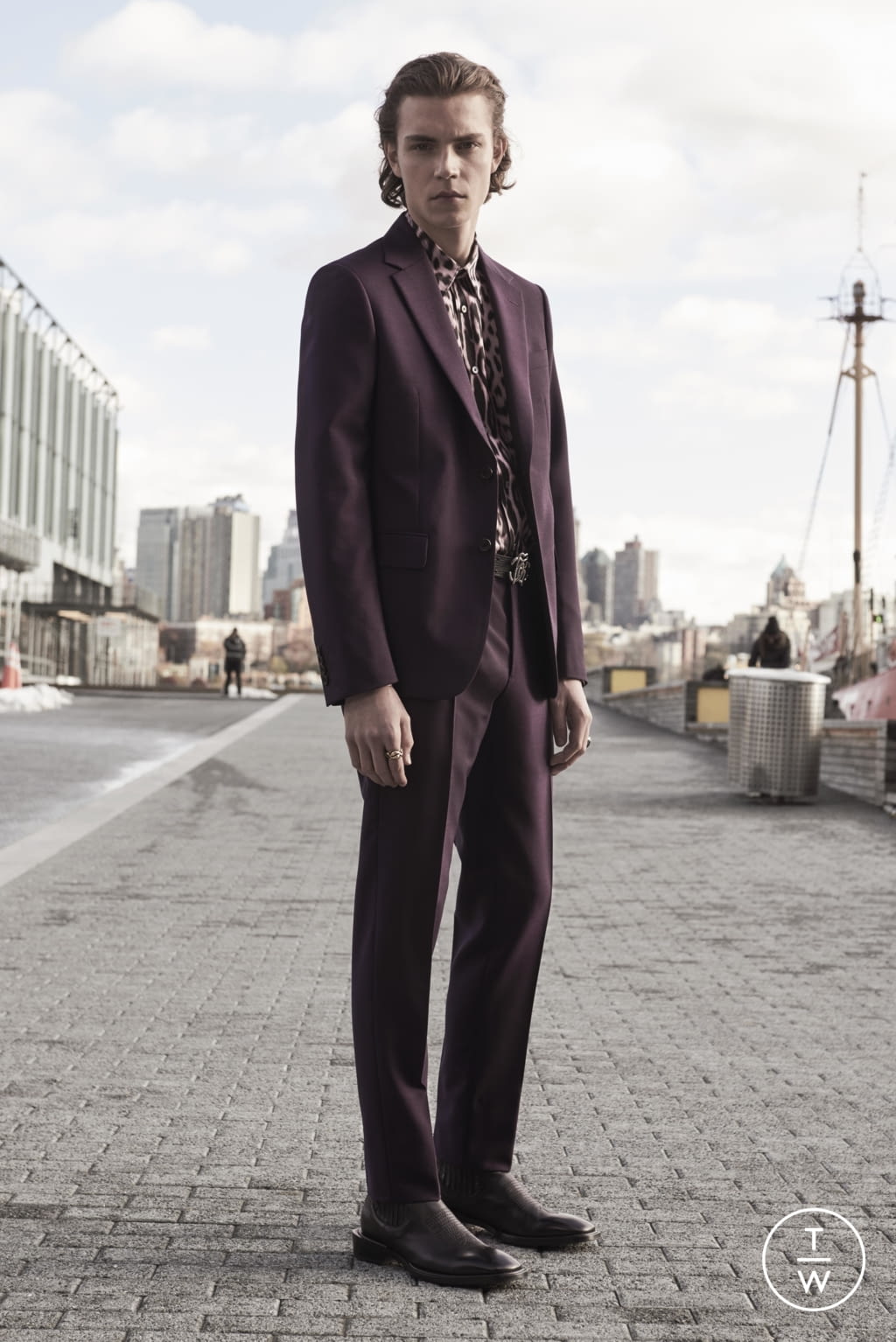 Fashion Week Milan Pre-Fall 2019 look 17 from the Roberto Cavalli collection 男装