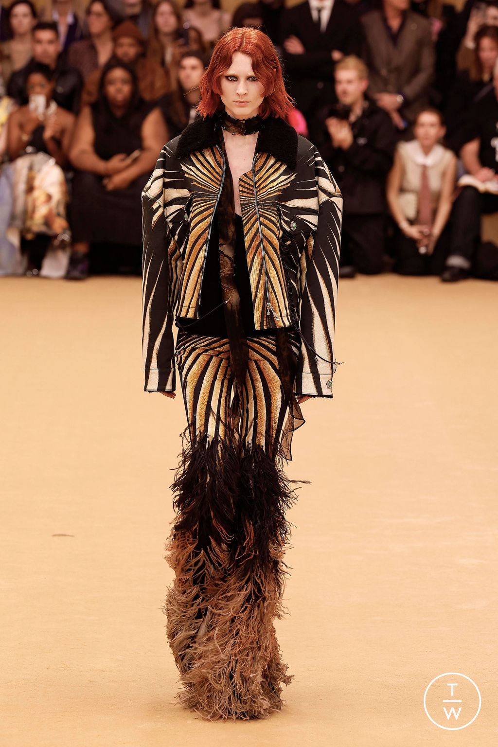 Fashion Week Milan Fall/Winter 2023 look 18 from the Roberto Cavalli collection 女装