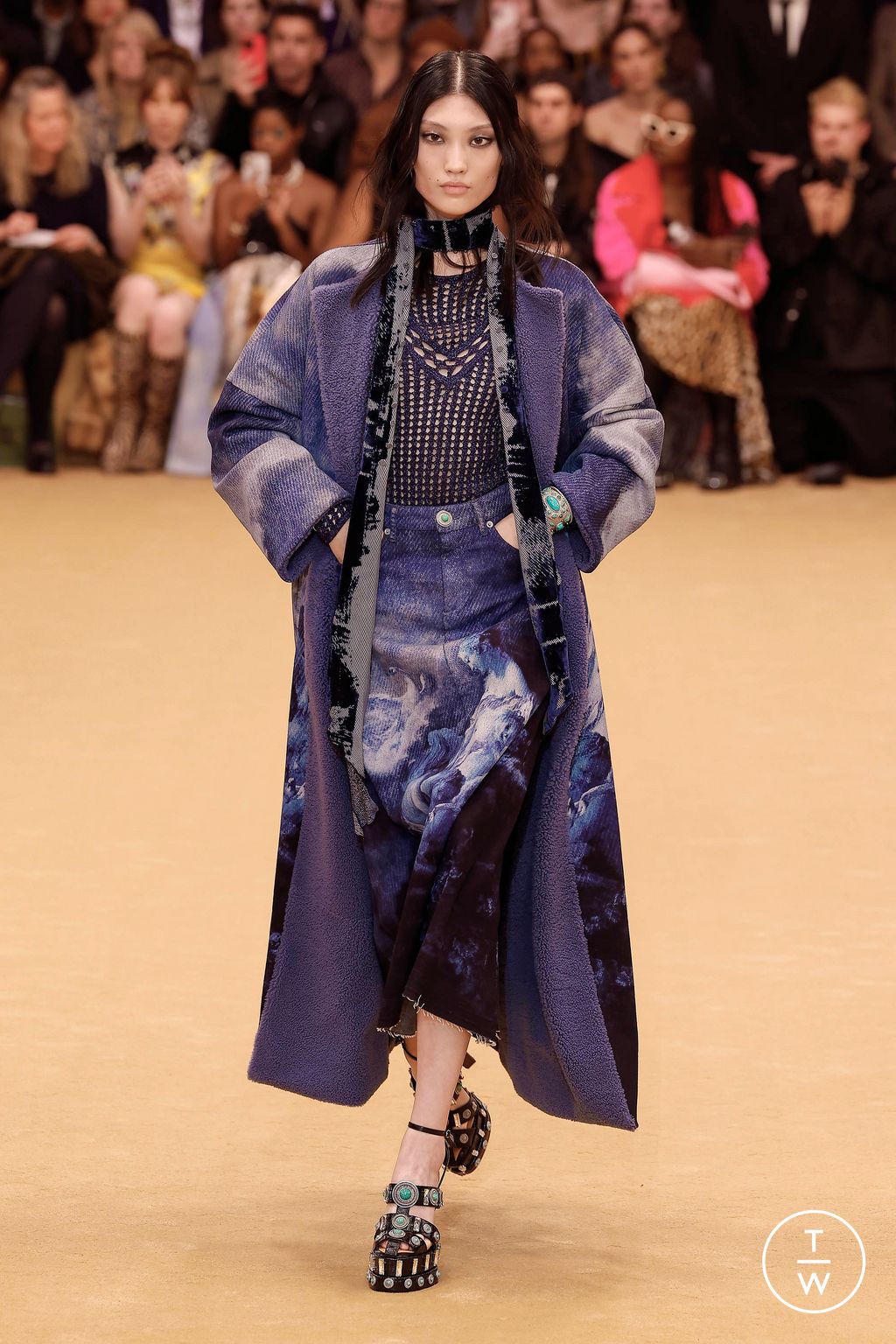 Fashion Week Milan Fall/Winter 2023 look 23 from the Roberto Cavalli collection womenswear