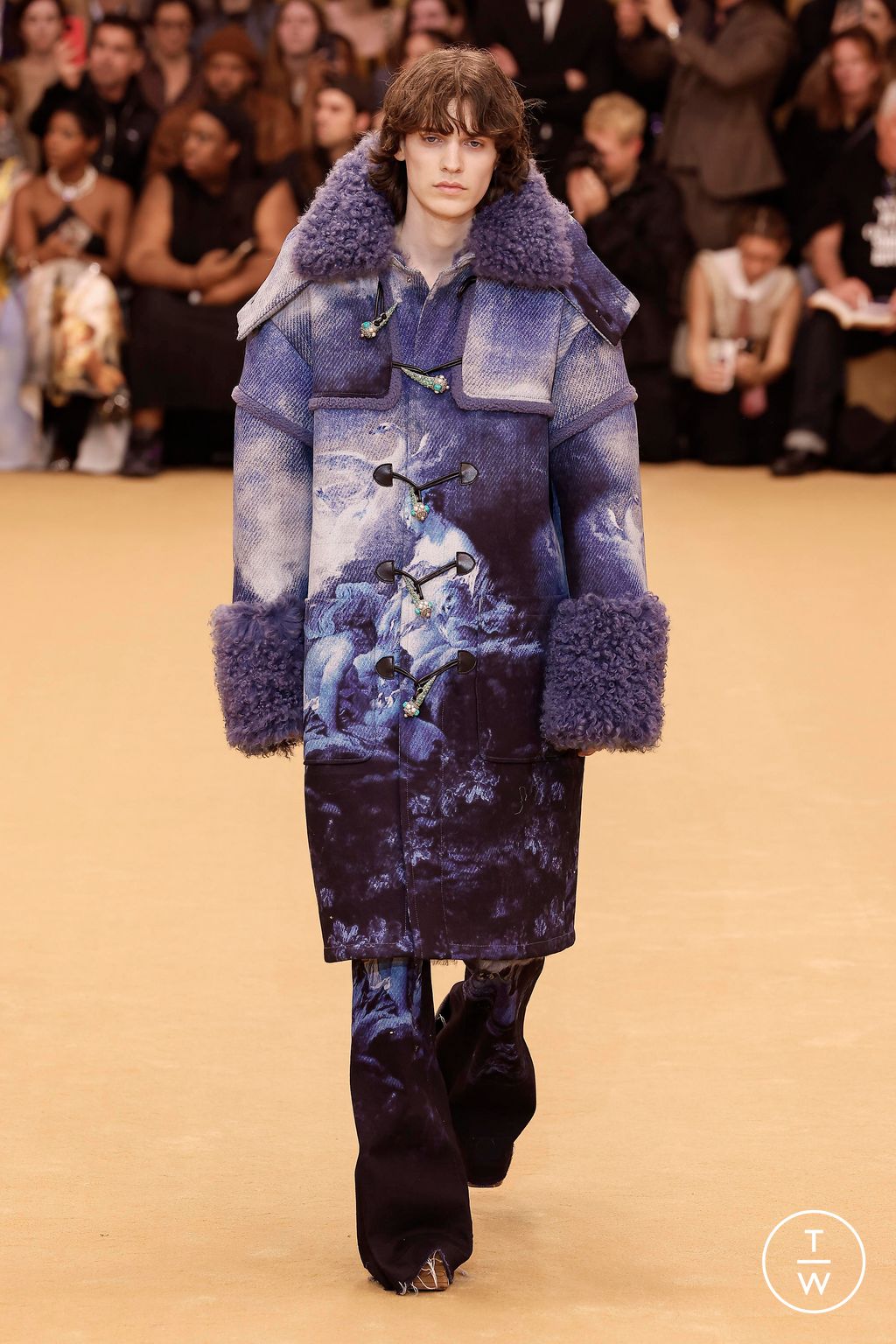 Fashion Week Milan Fall/Winter 2023 look 28 from the Roberto Cavalli collection 女装