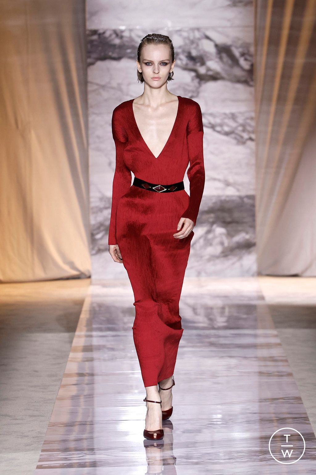 Fashion Week Milan Fall/Winter 2024 look 27 from the Roberto Cavalli collection 女装