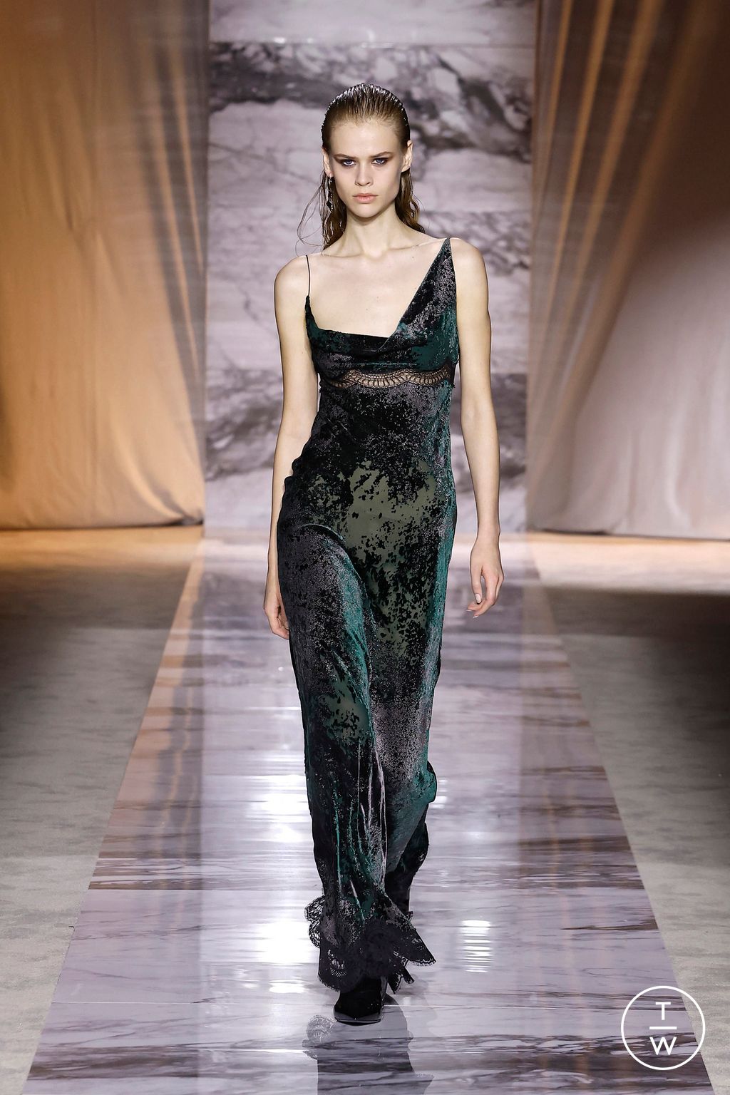 Fashion Week Milan Fall/Winter 2024 look 40 from the Roberto Cavalli collection womenswear