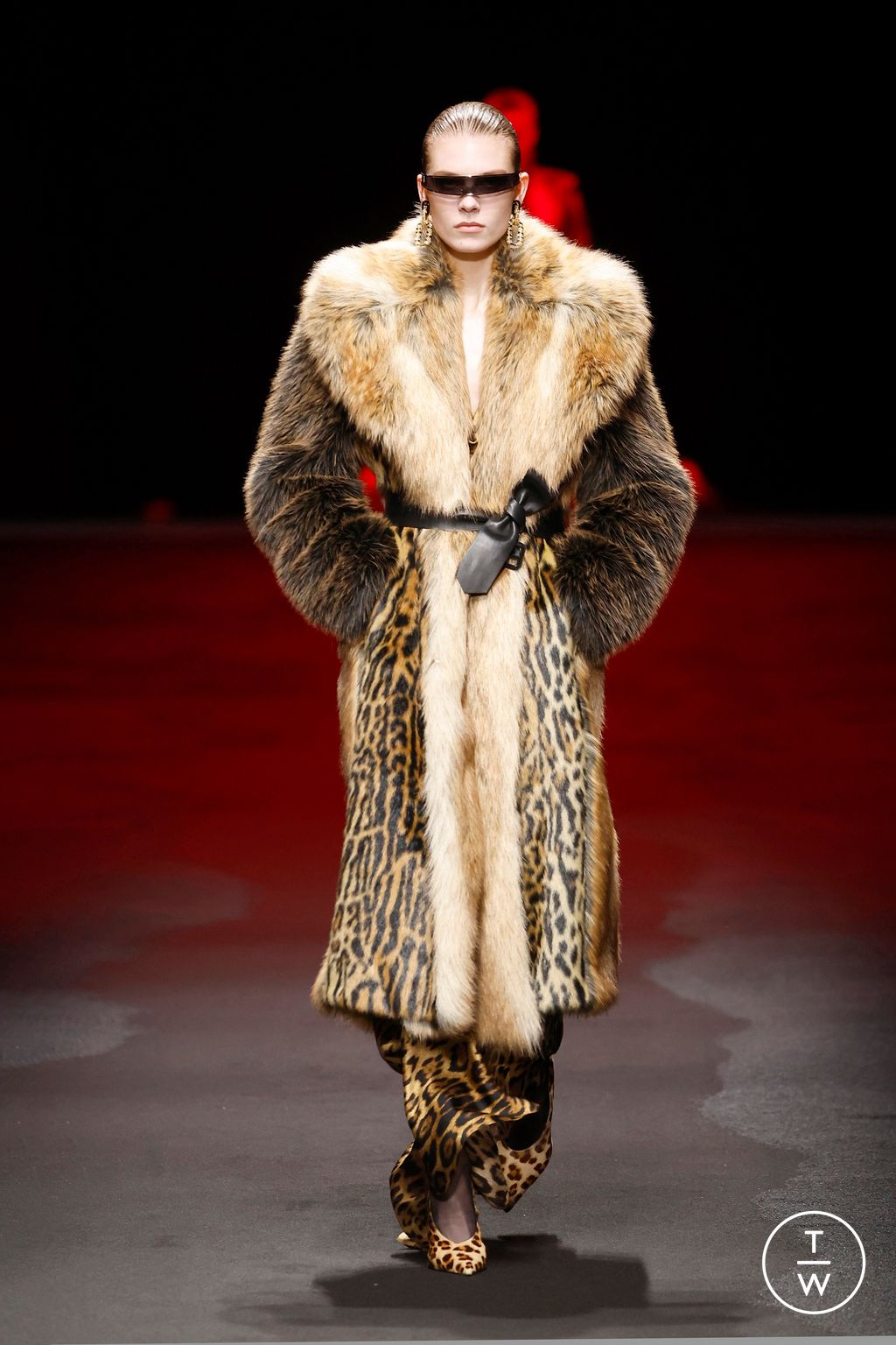 Fashion Week Milan Fall/Winter 2025 look 18 from the Roberto Cavalli collection womenswear