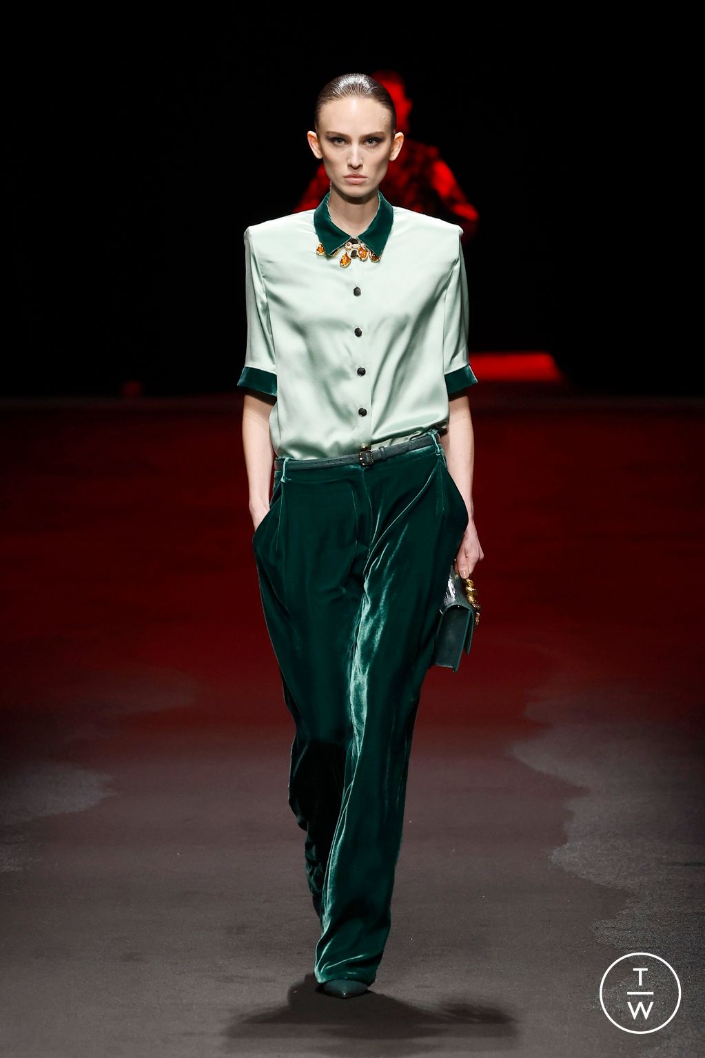 Fashion Week Milan Fall/Winter 2025 look 32 from the Roberto Cavalli collection womenswear