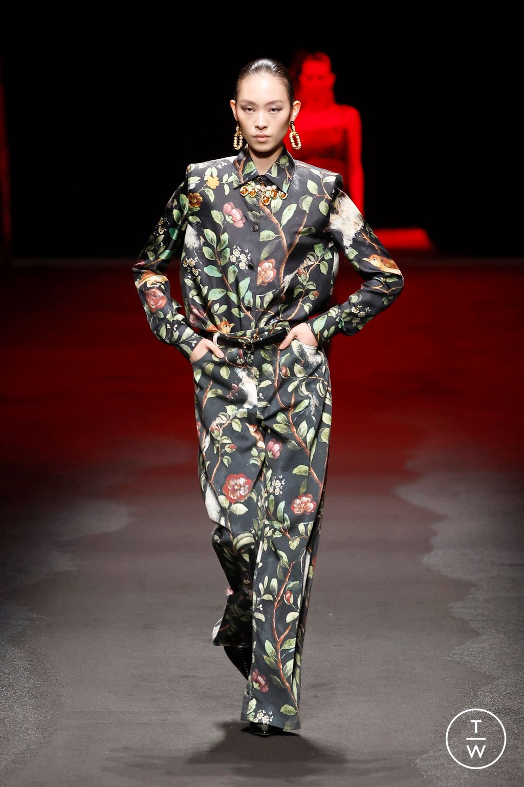 Fashion Week Milan Fall/Winter 2025 look 33 from the Roberto Cavalli collection womenswear