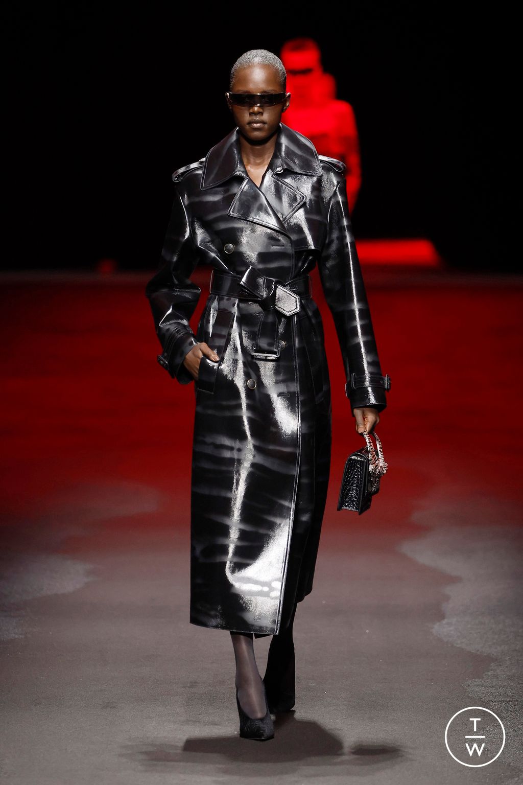 Fashion Week Milan Fall/Winter 2025 look 40 from the Roberto Cavalli collection 女装