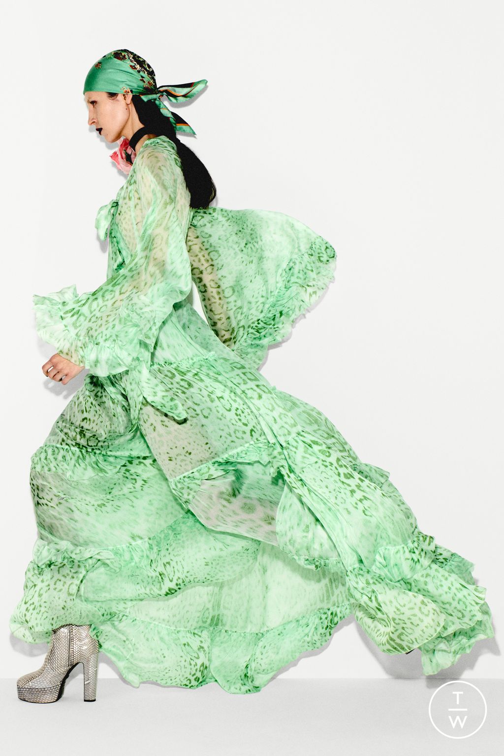 Fashion Week Milan Pre-Fall 2026 look 24 from the Roberto Cavalli collection 女装