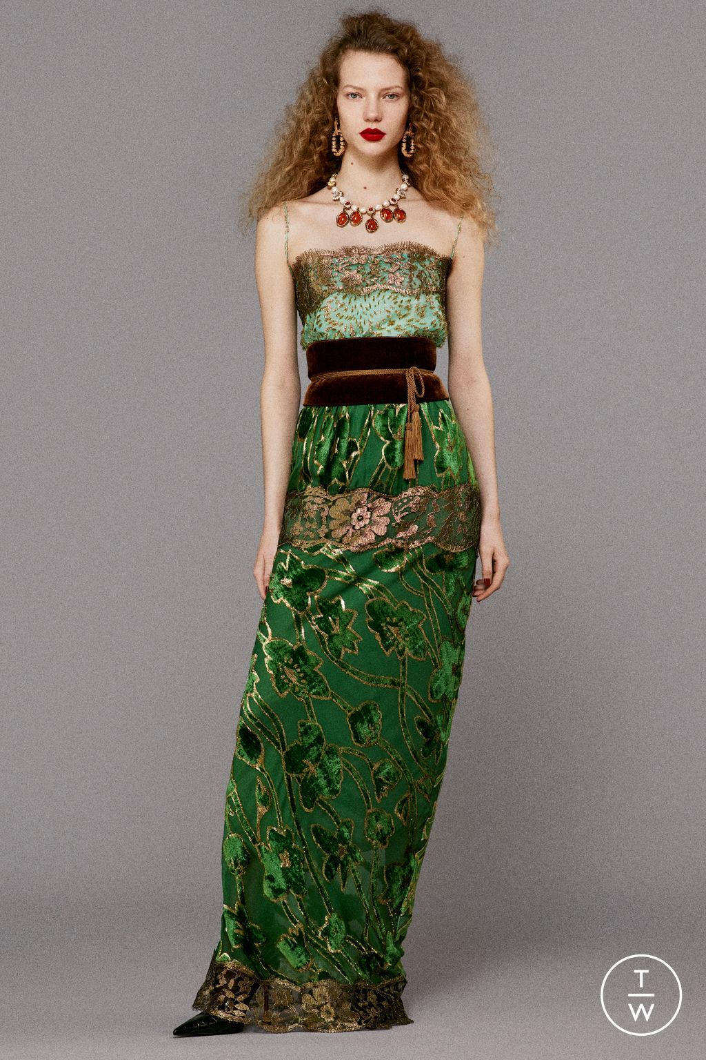 Fashion Week Milan Pre-Fall 2025 look 1 de la collection Roberto Cavalli womenswear