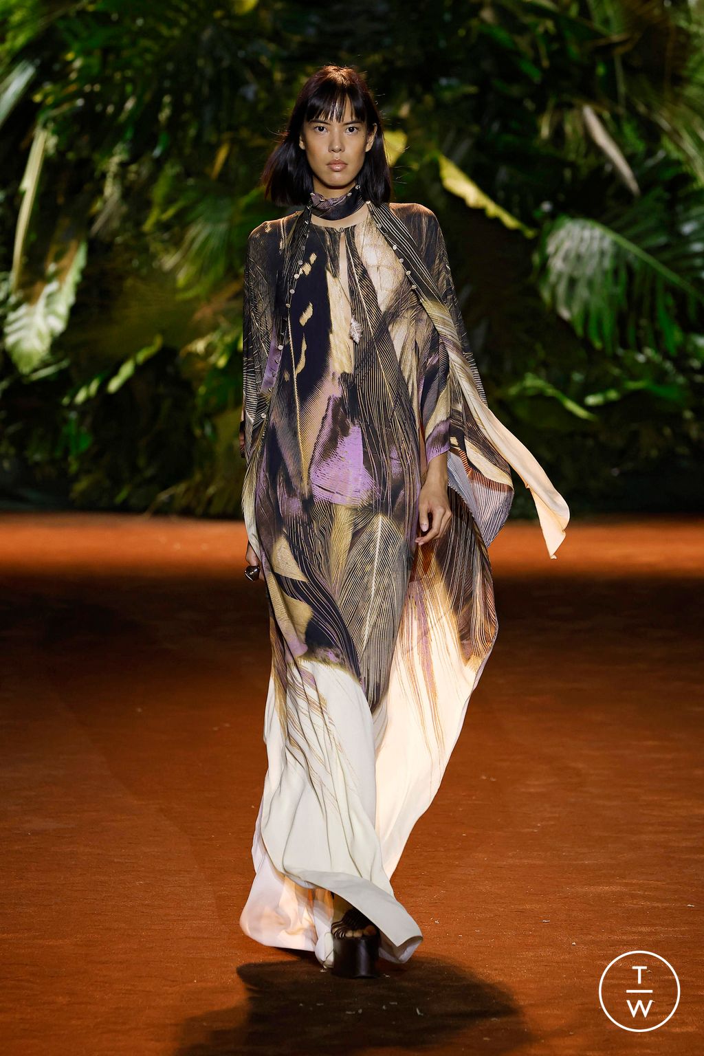 Fashion Week Milan Spring/Summer 2024 look 33 from the Roberto Cavalli collection womenswear