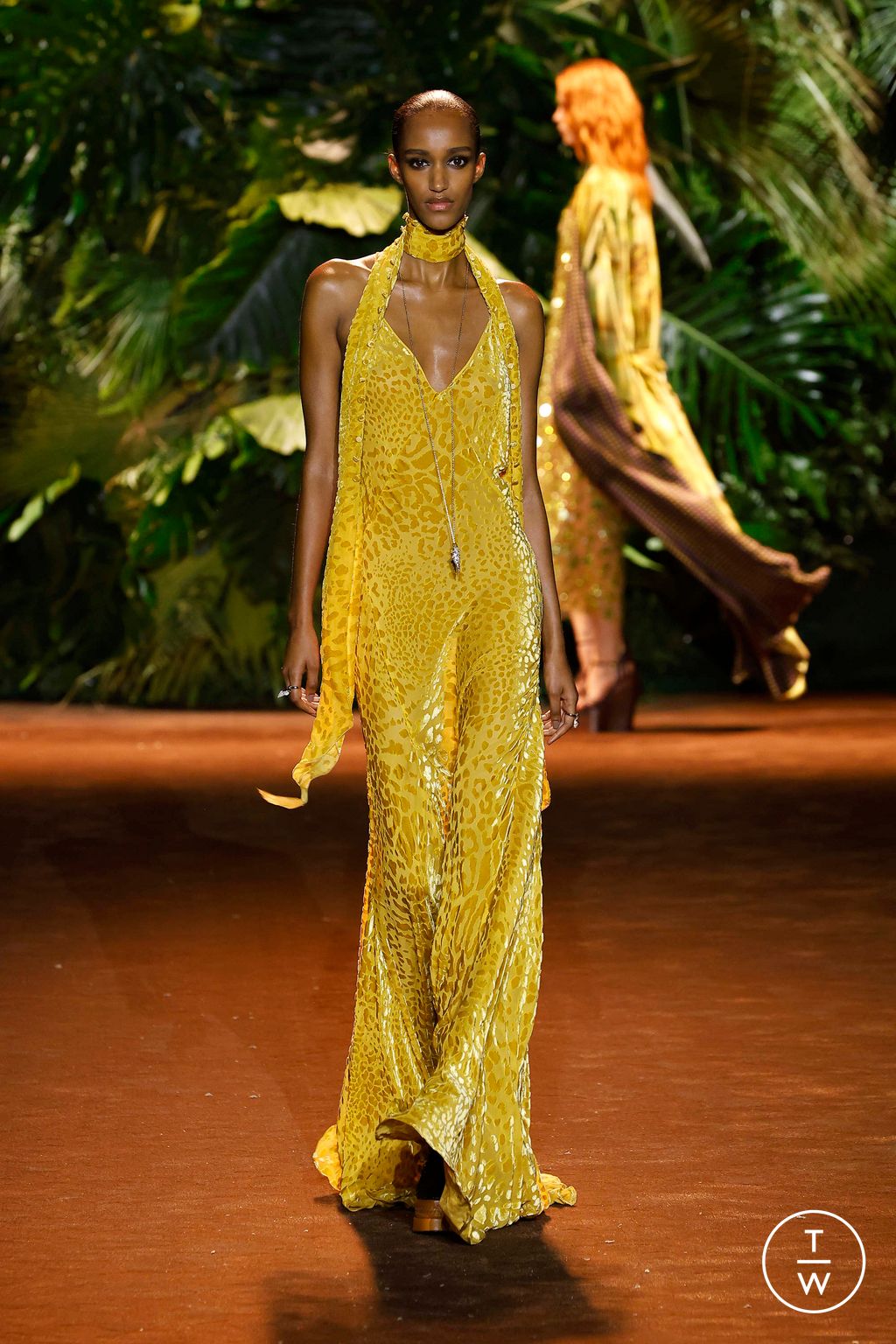 Fashion Week Milan Spring/Summer 2024 look 40 from the Roberto Cavalli collection womenswear