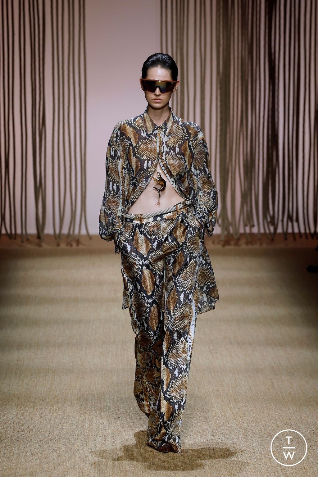 Fashion Week Milan Spring-Summer 2025 look 25 from the Roberto Cavalli collection womenswear