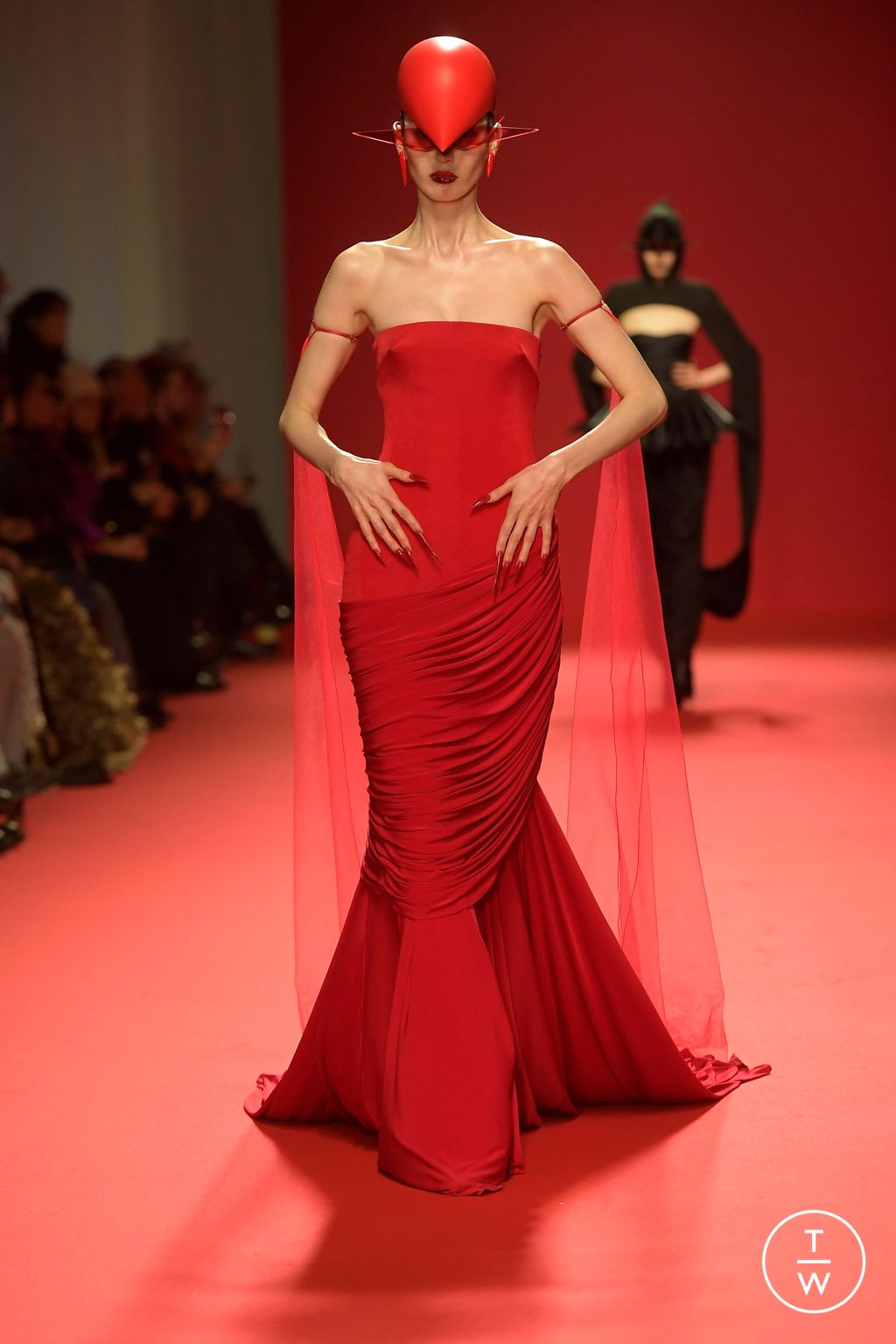 Fashion Week Paris Spring/Summer 2024 look 17 from the Robert Wun collection couture