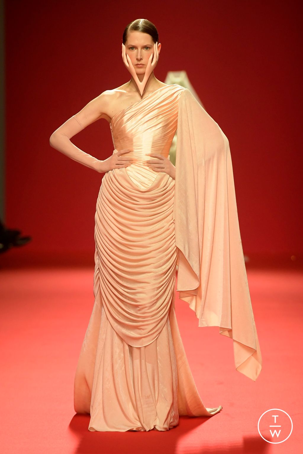 Fashion Week Paris Spring/Summer 2024 look 20 from the Robert Wun collection couture