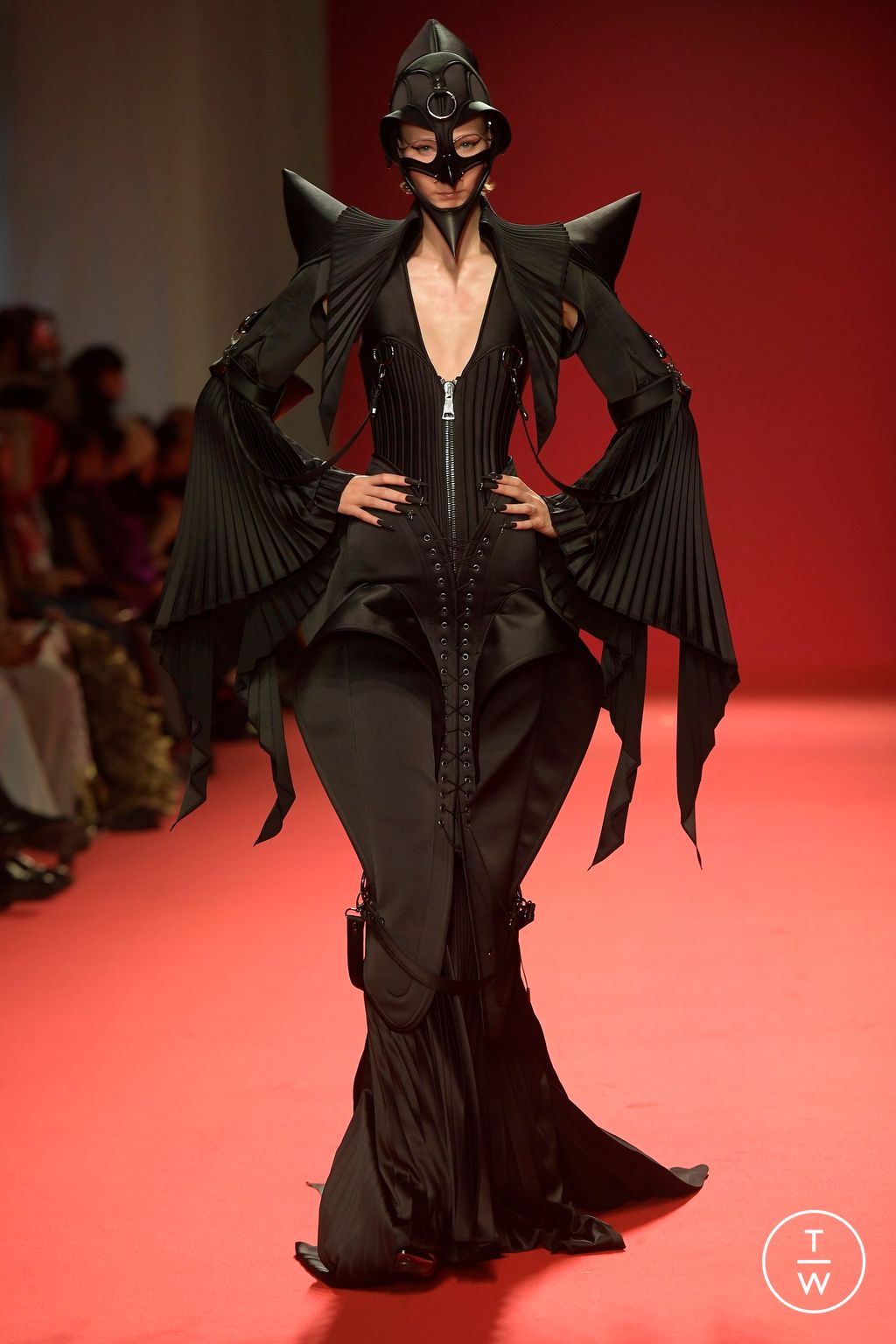 Fashion Week Paris Spring/Summer 2024 look 22 from the Robert Wun collection couture