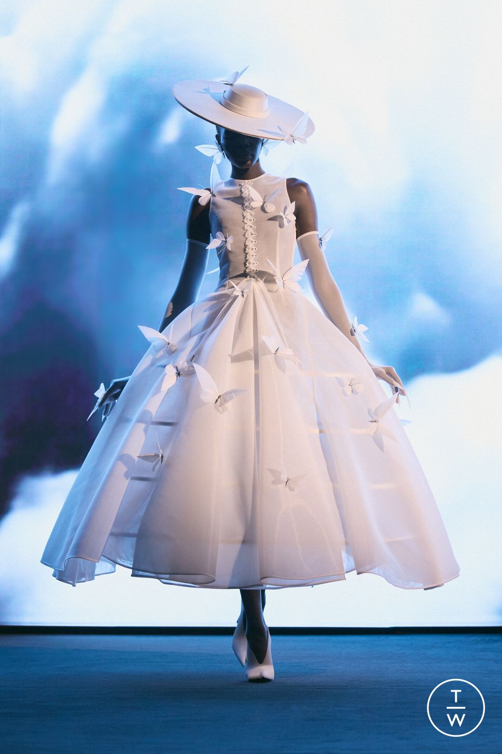 Fashion Week Paris Spring/Summer 2026 look 5 from the Robert Wun collection 高级定制