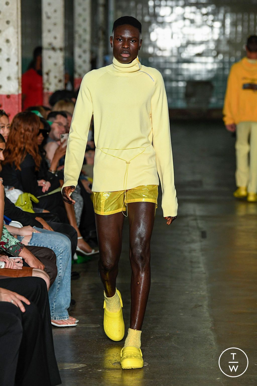 Fashion Week London Spring/Summer 2023 look 17 from the Robyn Lynch collection menswear