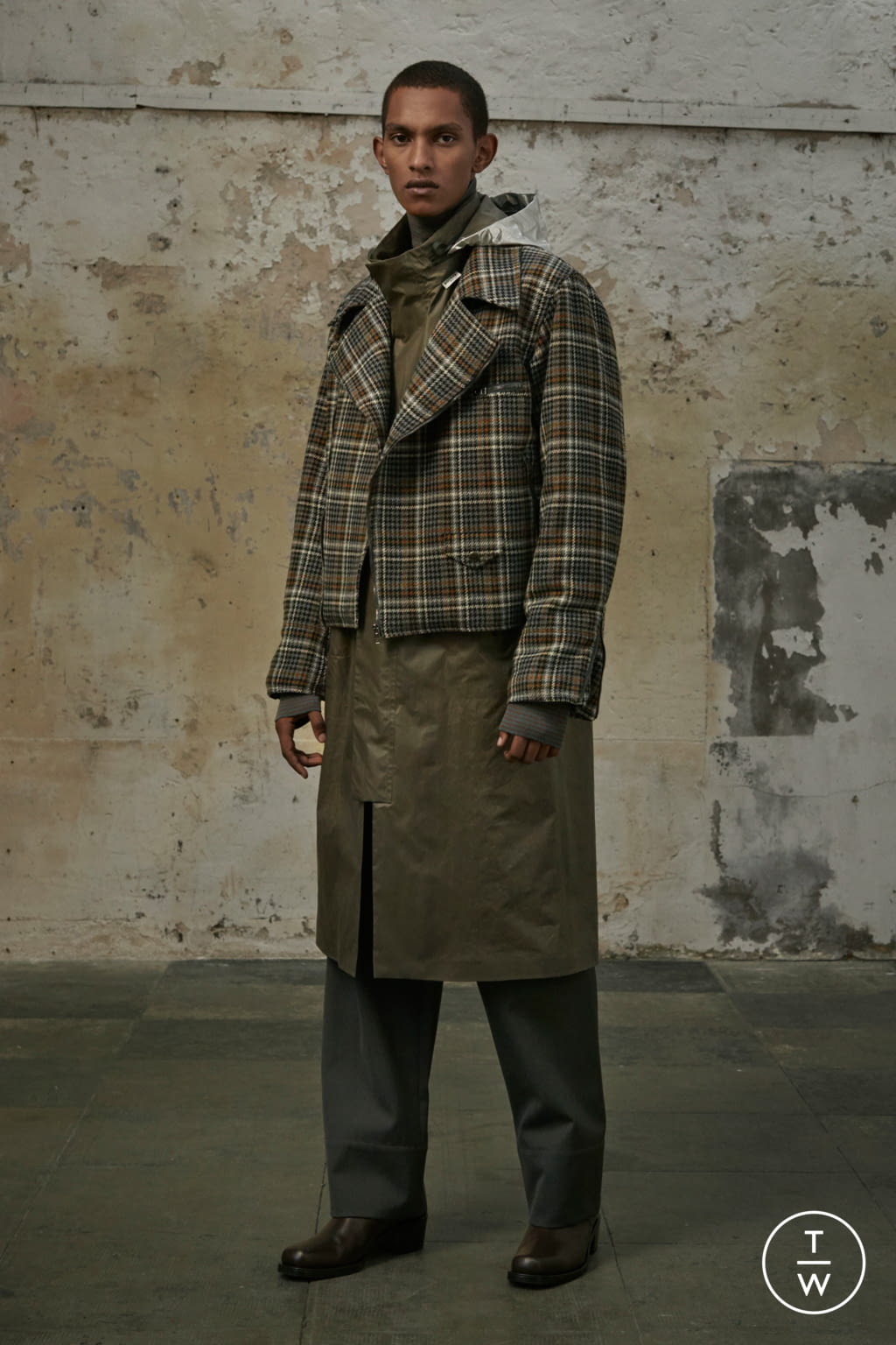 Fashion Week Paris Fall/Winter 2019 look 13 from the Rochas collection menswear