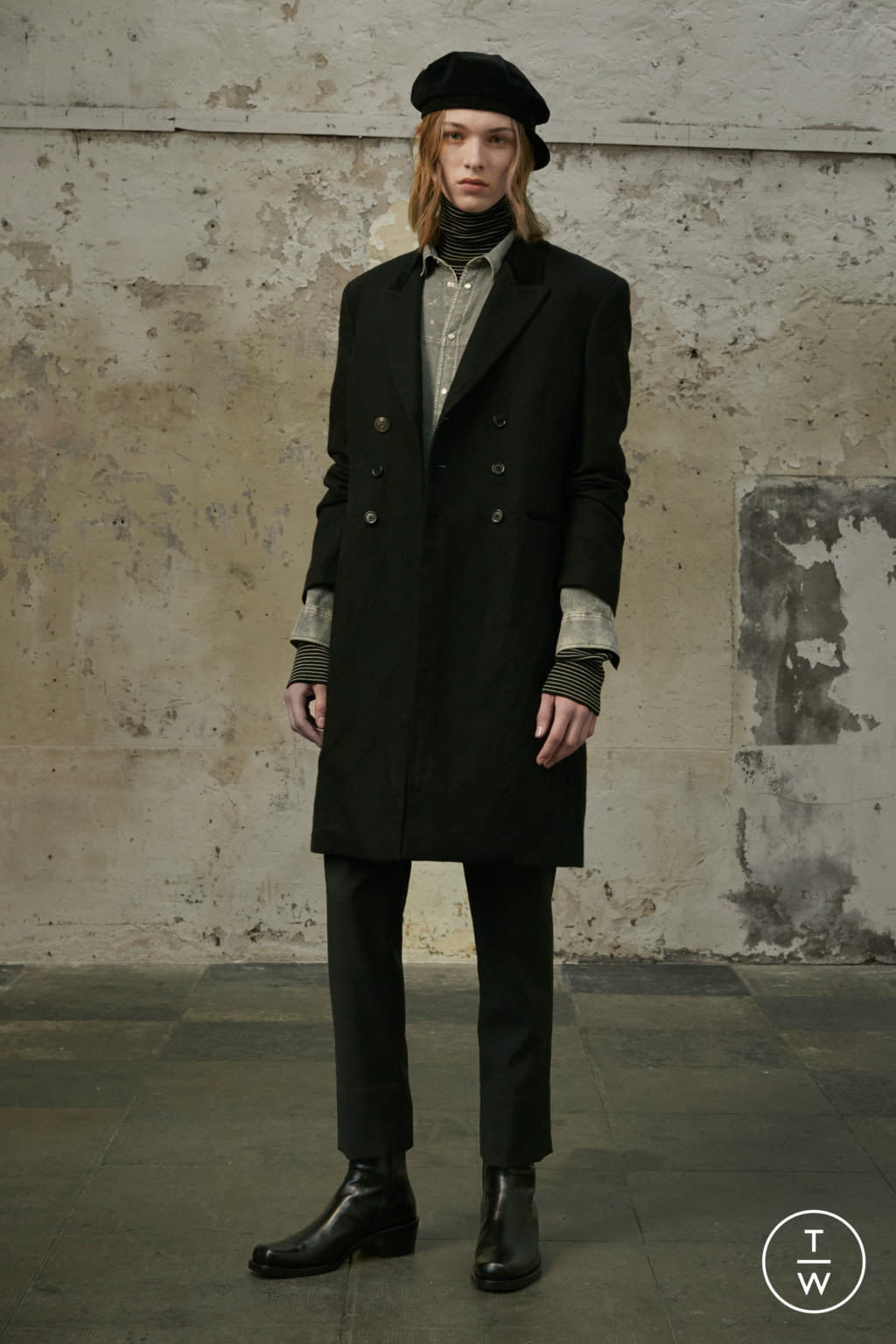 Fashion Week Paris Fall/Winter 2019 look 3 from the Rochas collection 男装