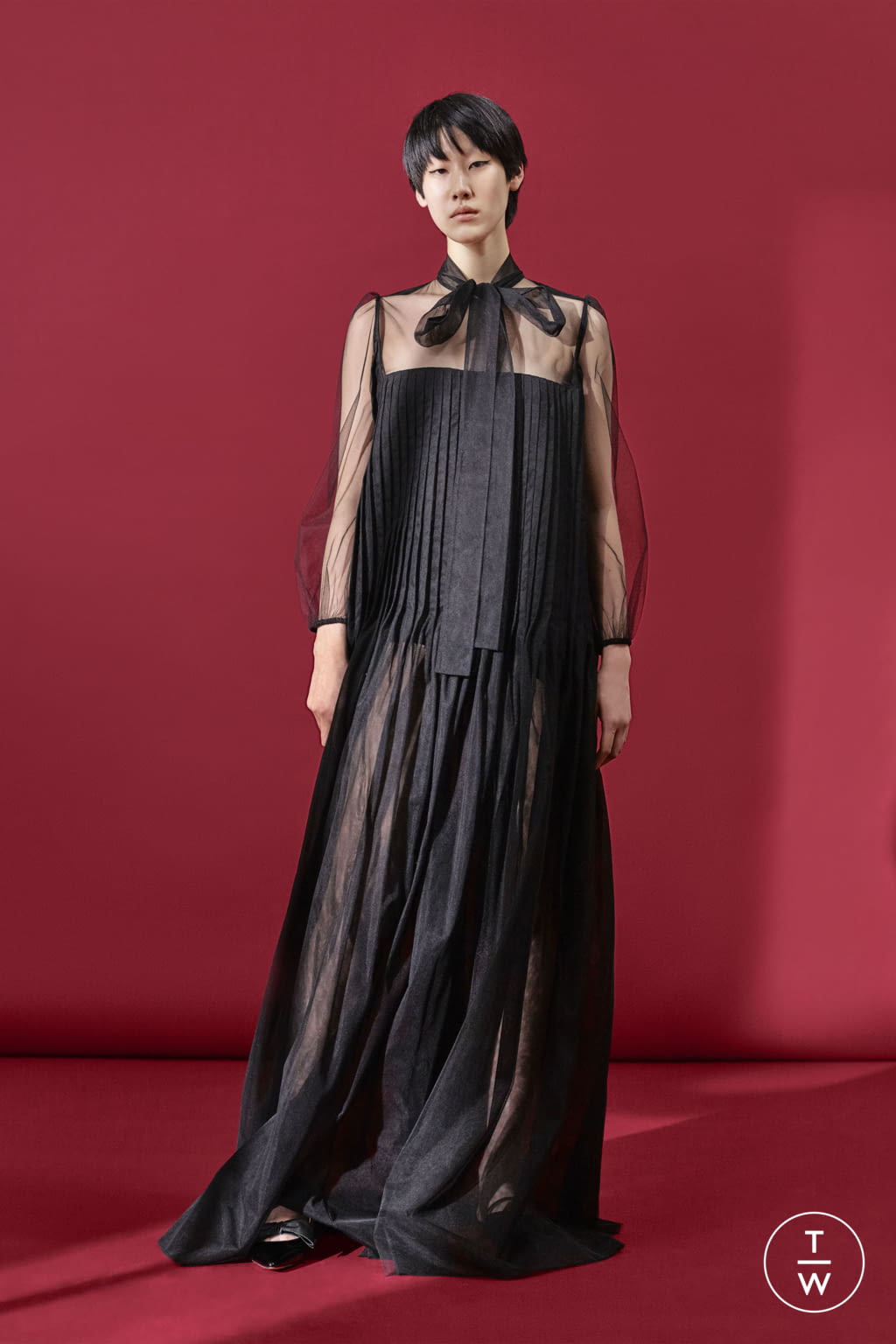 Fashion Week Paris Pre-Fall 2019 look 25 from the Rochas collection 女装