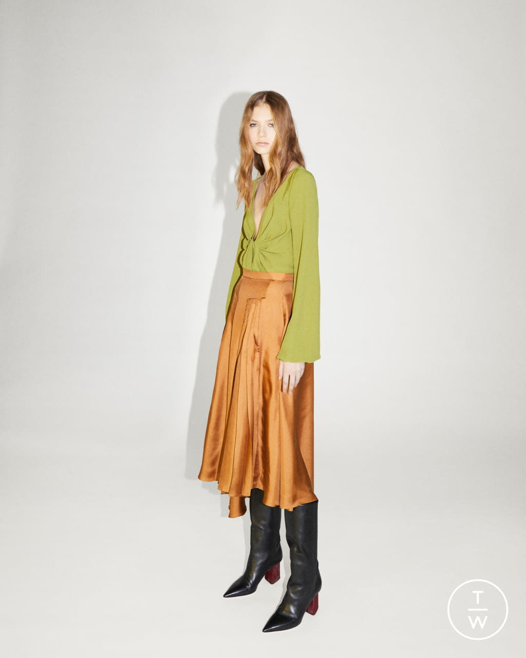 Fashion Week Paris Pre-Fall 2020 look 2 from the Rochas collection 女装