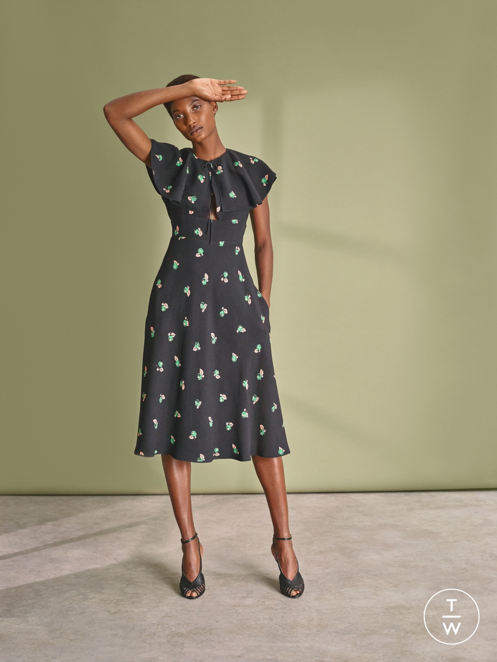 Fashion Week Paris Resort 2019 look 53 from the Rochas collection womenswear
