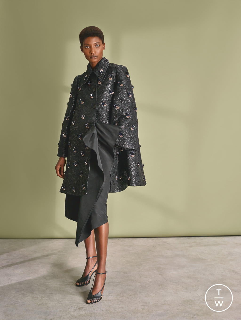 Fashion Week Paris Resort 2019 look 54 from the Rochas collection 女装