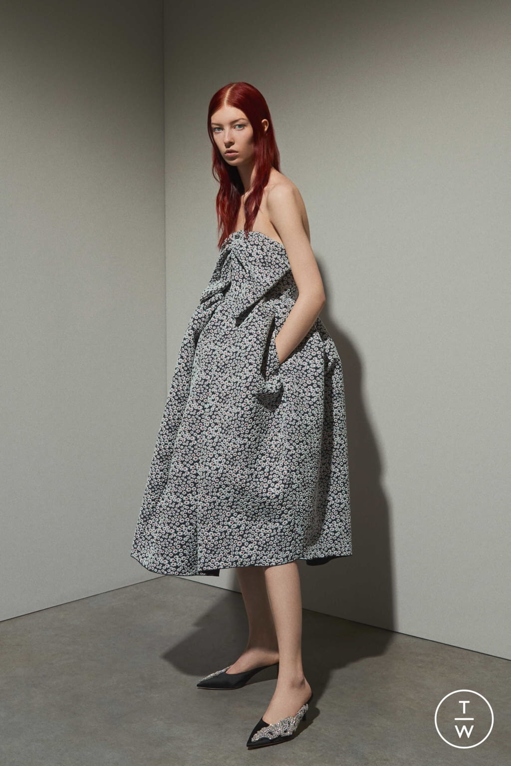 Fashion Week Paris Resort 2020 look 28 from the Rochas collection 女装