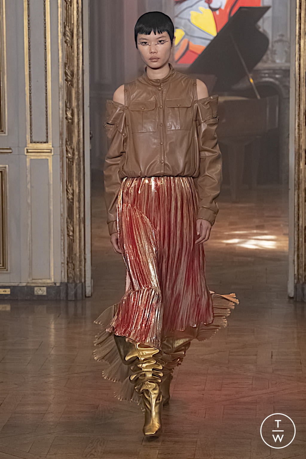 Fashion Week Paris Spring/Summer 2022 look 1 from the Rochas collection womenswear