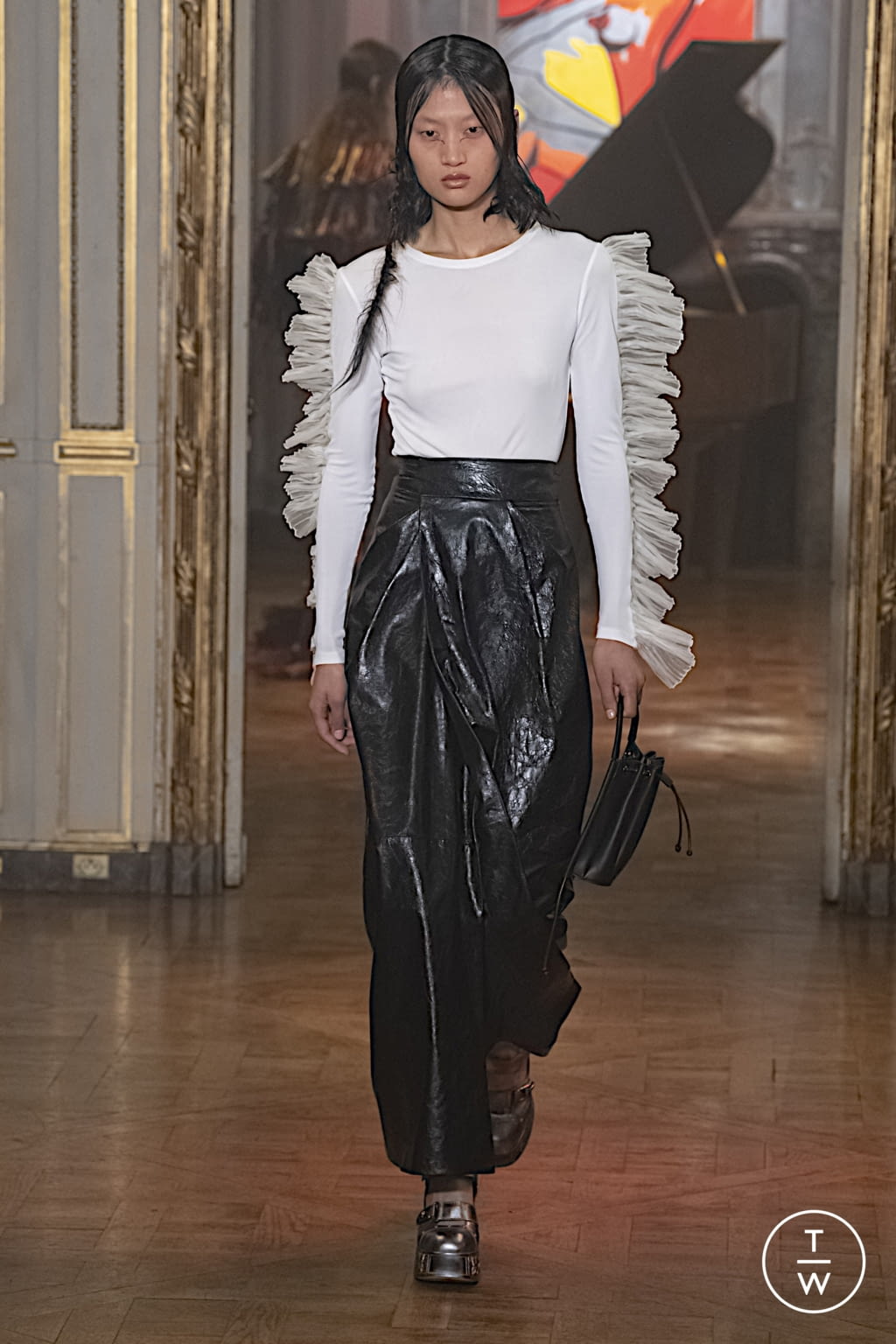 Fashion Week Paris Spring/Summer 2022 look 8 from the Rochas collection womenswear