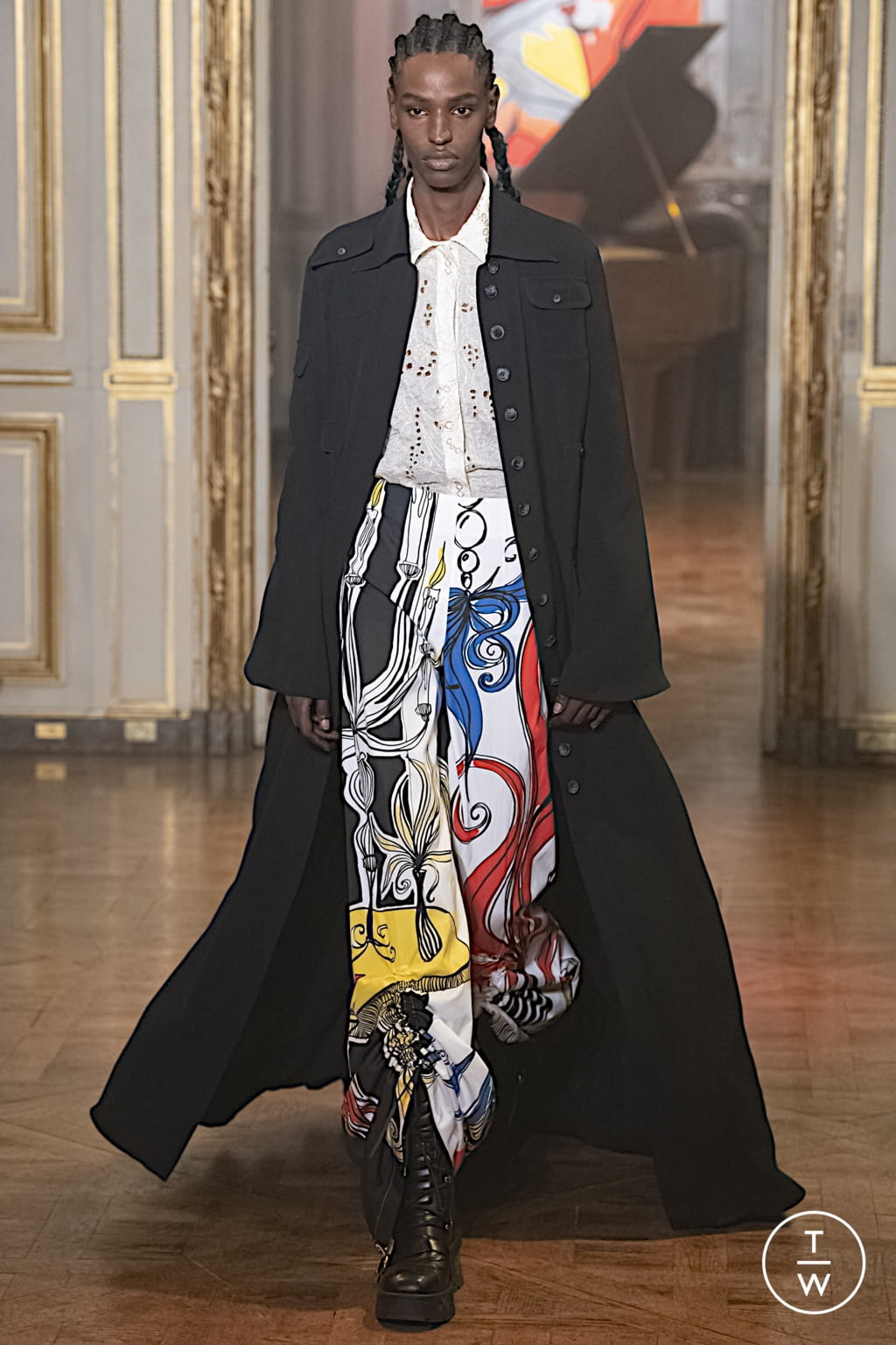 Fashion Week Paris Spring/Summer 2022 look 13 from the Rochas collection womenswear