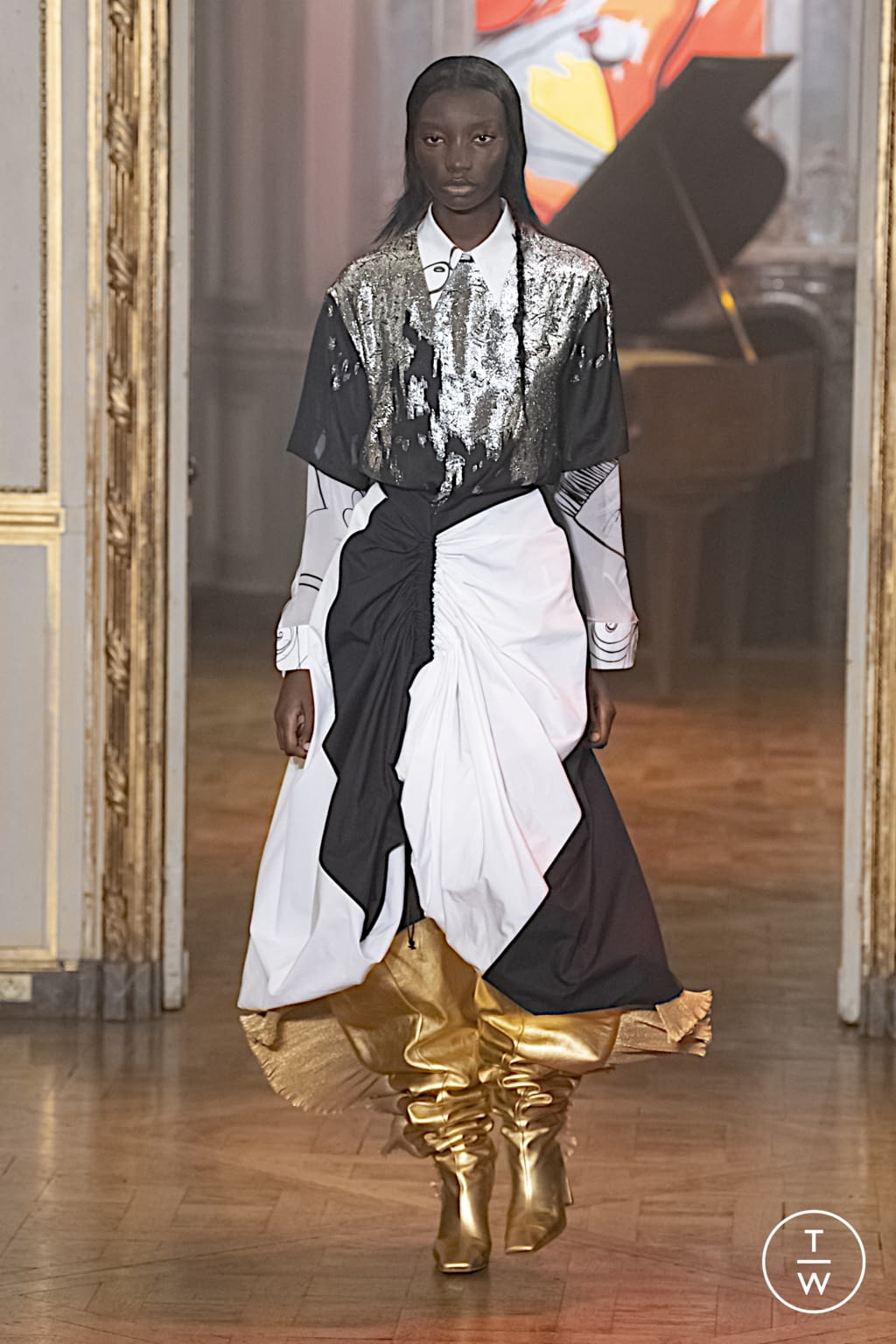 Fashion Week Paris Spring/Summer 2022 look 27 from the Rochas collection womenswear
