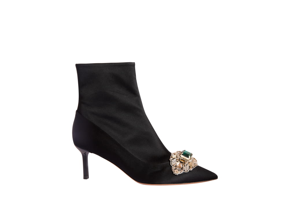 Fashion Week Paris Fall/Winter 2020 look 37 from the Rochas collection womenswear accessories