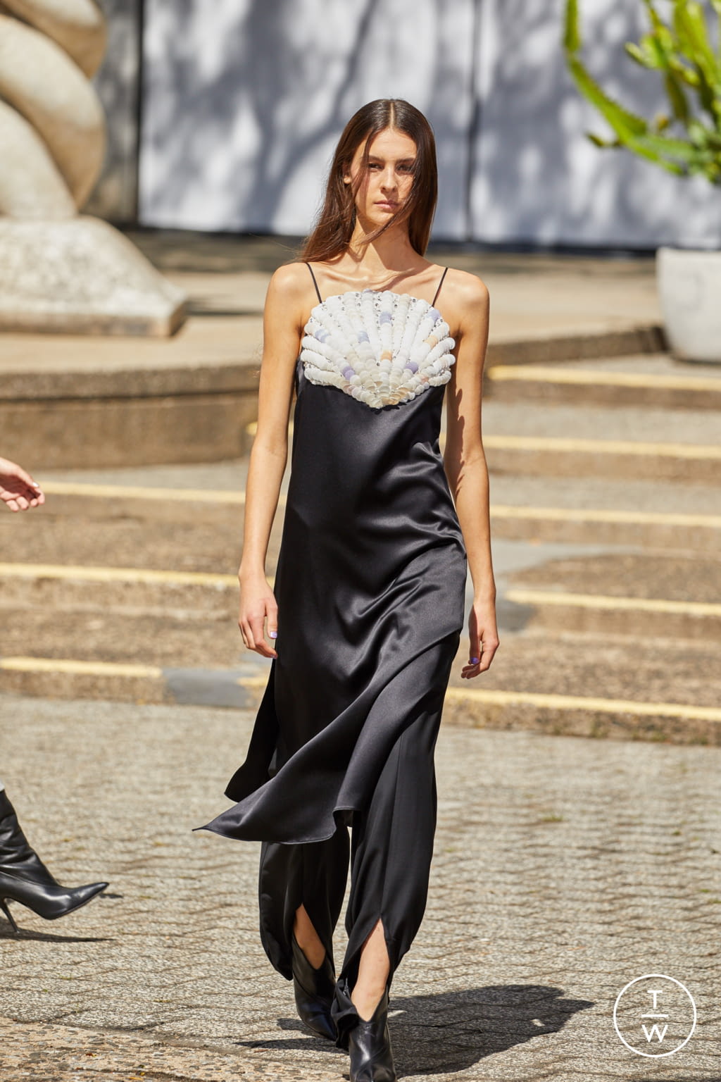 Fashion Week New York Spring/Summer 2022 look 4 de la collection Rodarte womenswear
