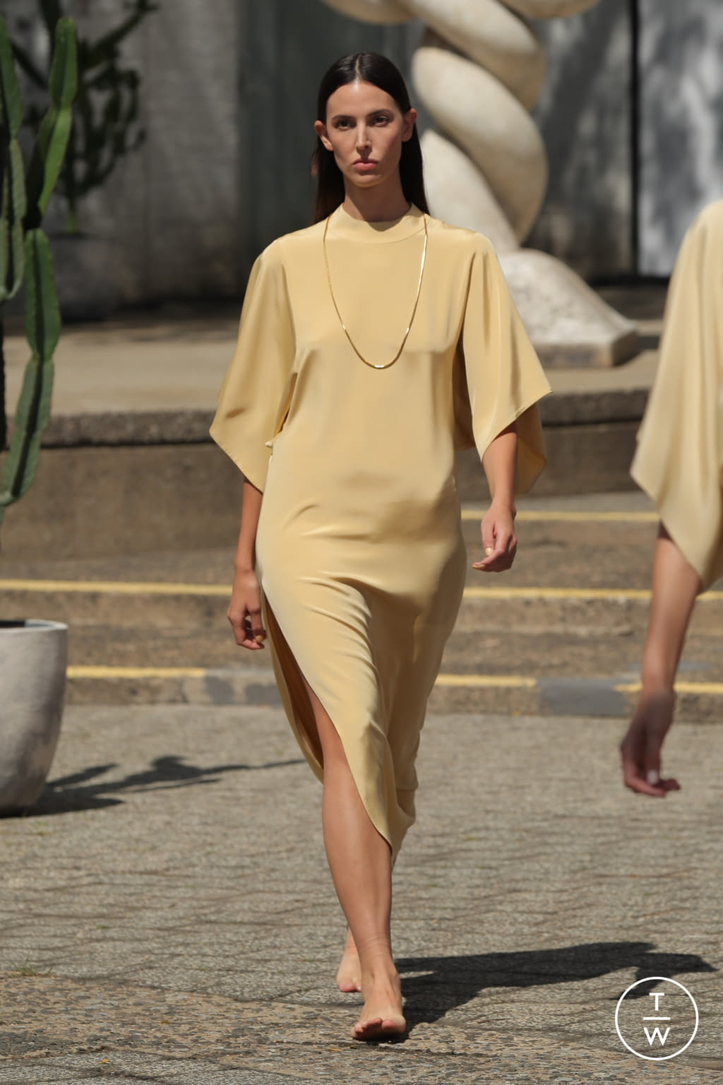 Fashion Week New York Spring/Summer 2022 look 48 de la collection Rodarte womenswear